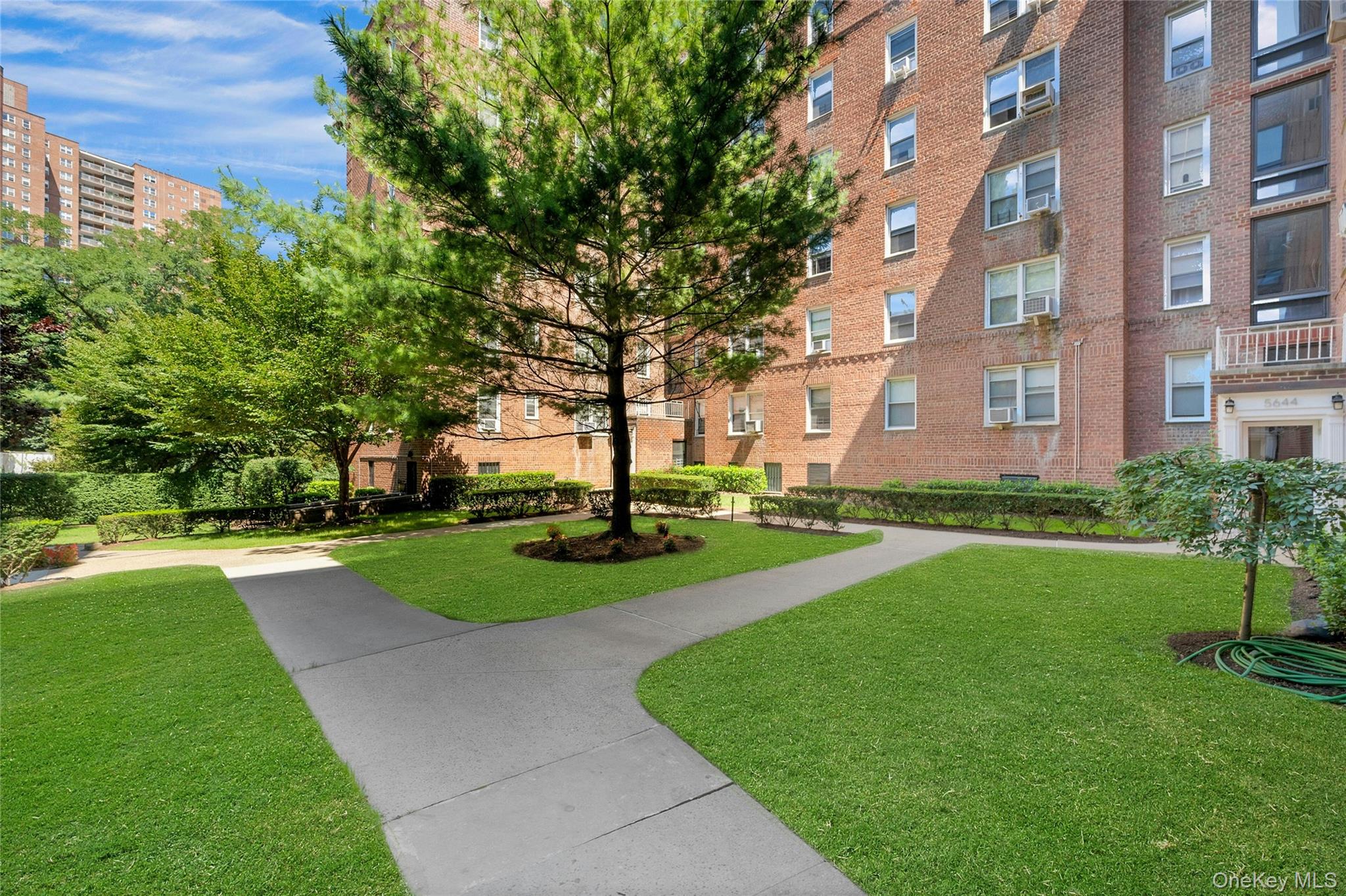 5650 Netherland Avenue, Unit 3C photo 21