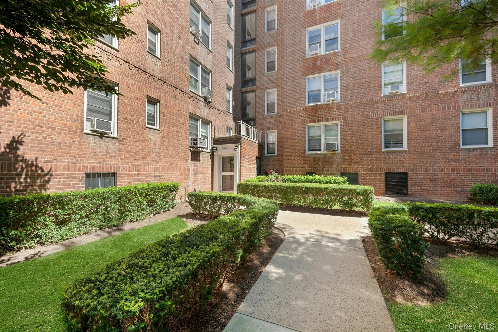 5650 Netherland Avenue, Unit 3C photo 23