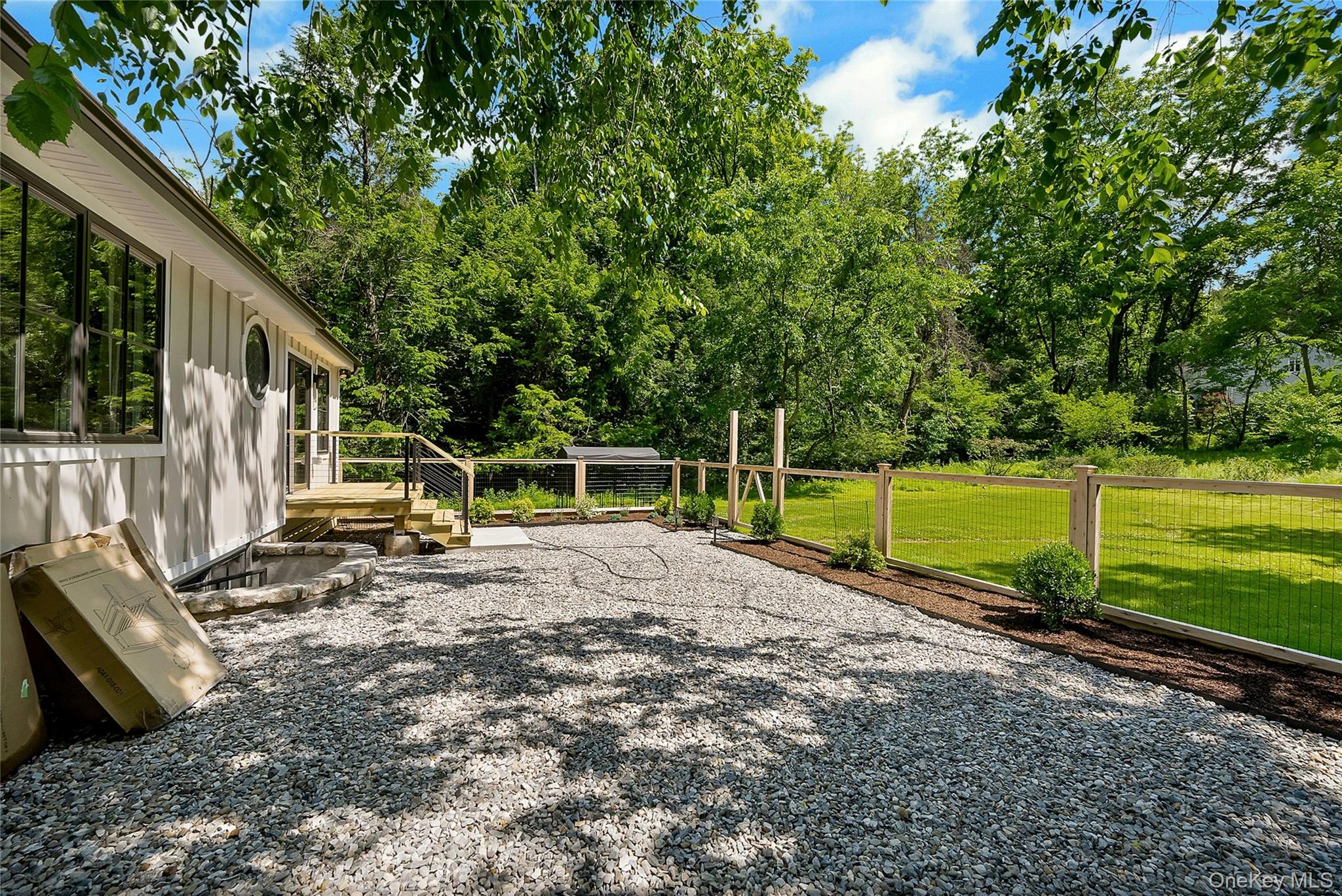 2 Banks Farm Road – For Sale photo 24