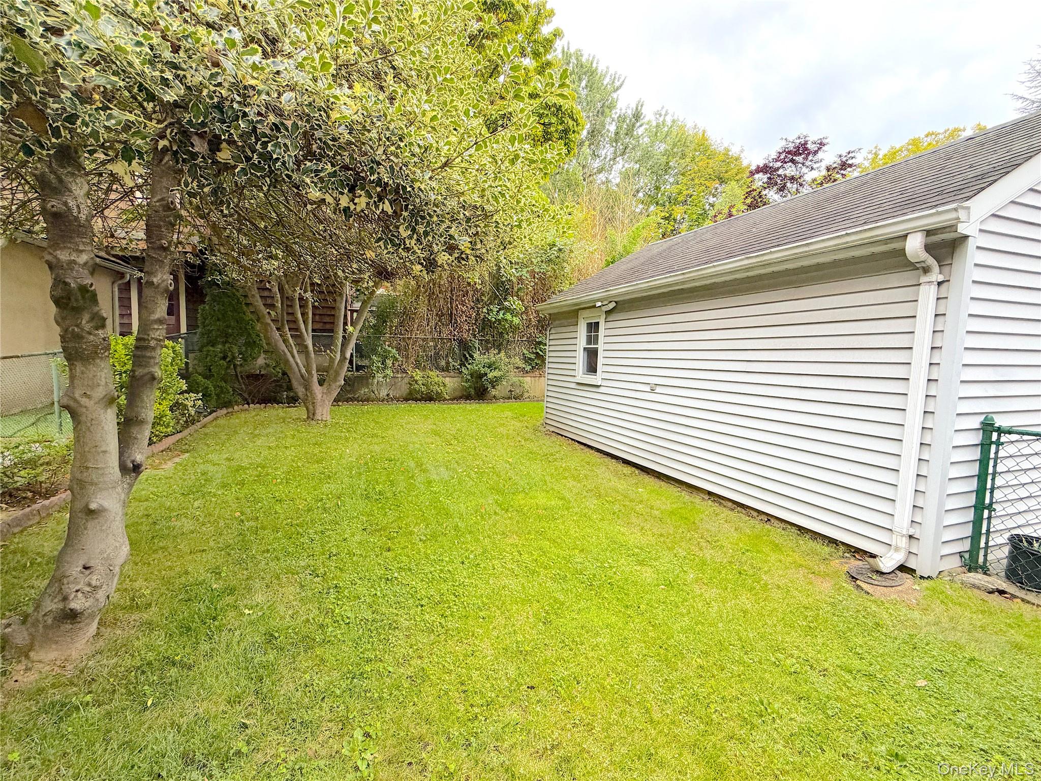 257-14 Pembroke Avenue – For Sale photo 19
