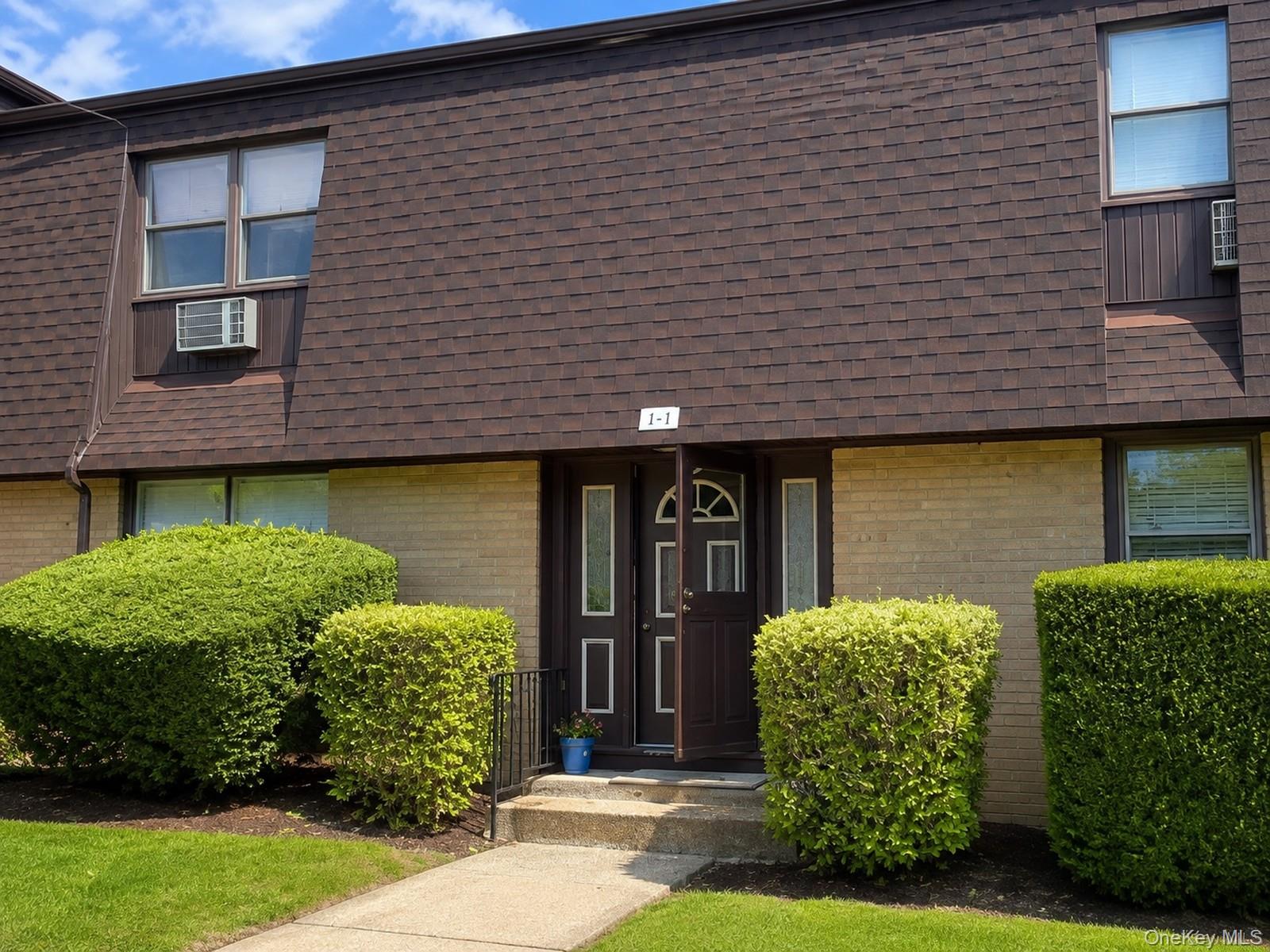1-1 Germonds Village, Unit 1