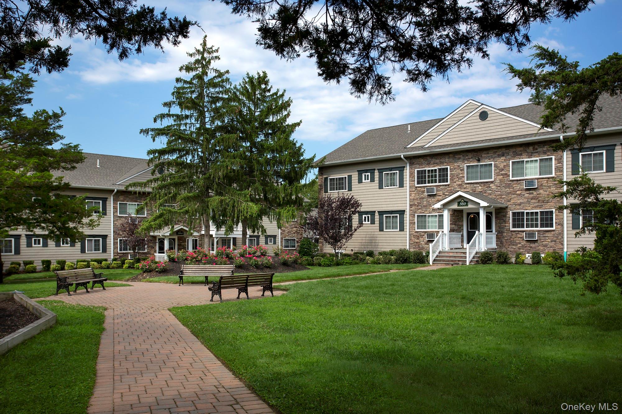 554 New Highway, Unit 3-1A