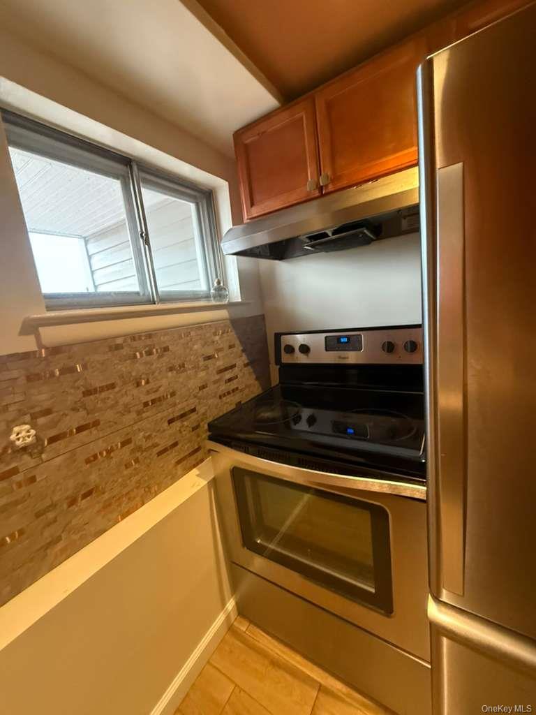 3394 Bertha Drive, Unit 1 photo 2