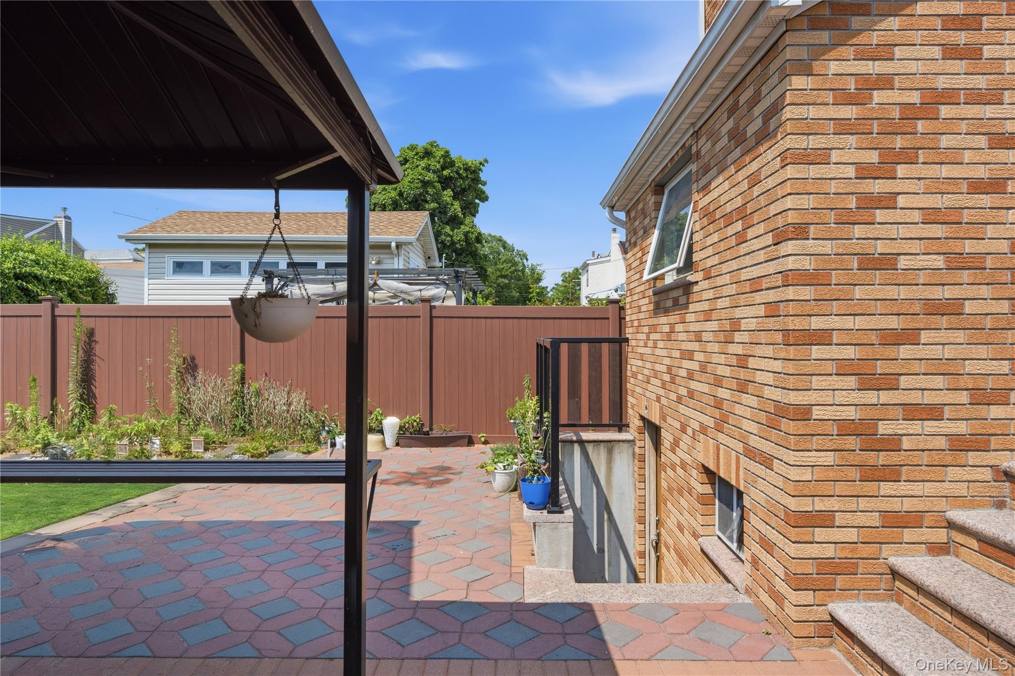 13720 233rd Street – For Sale photo 9