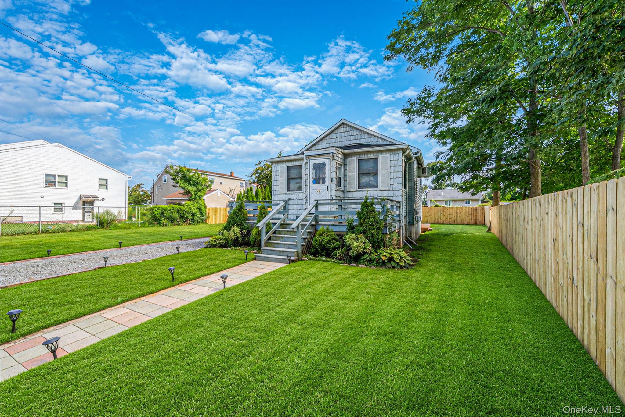 16 Elwin Place – For Sale photo 2