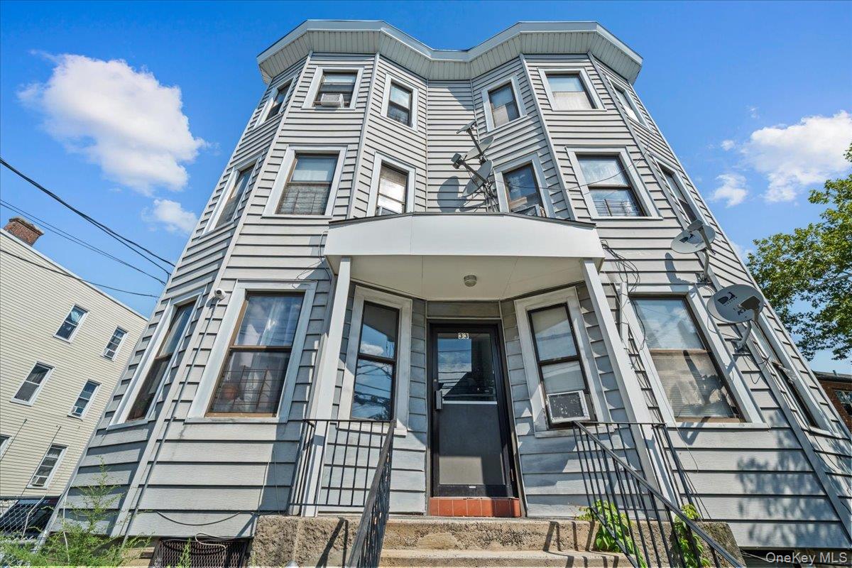 33 Radford Street – For Sale photo 2