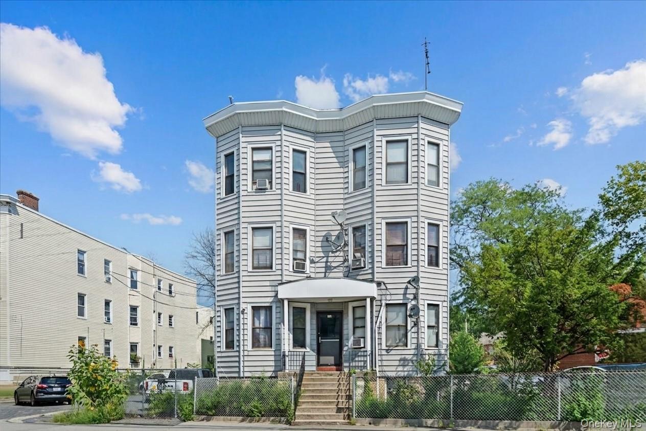 33 Radford Street – For Sale