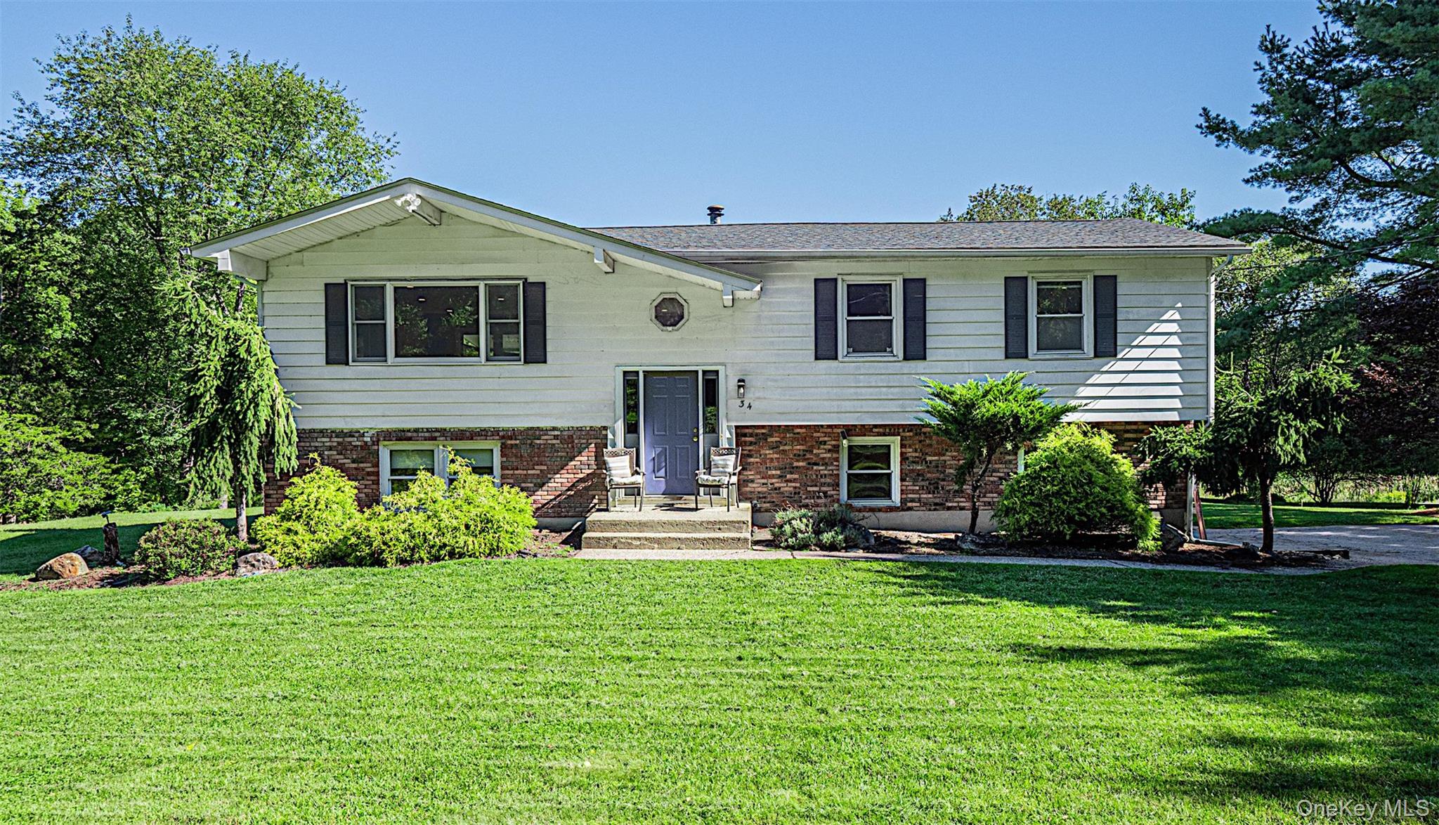 34 Waterbury Road – For Sale