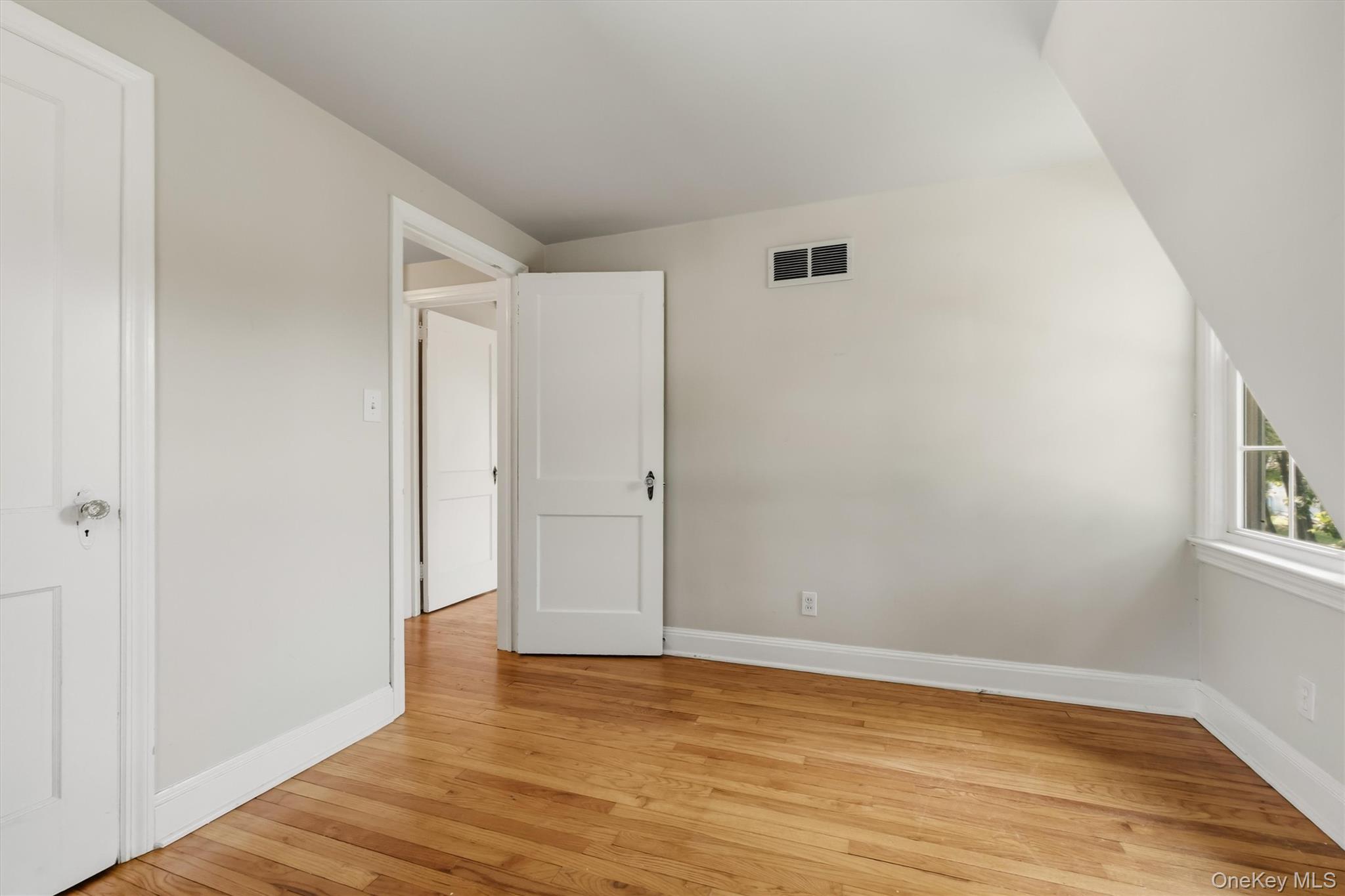 107 E Cedar Street – For Sale photo 39