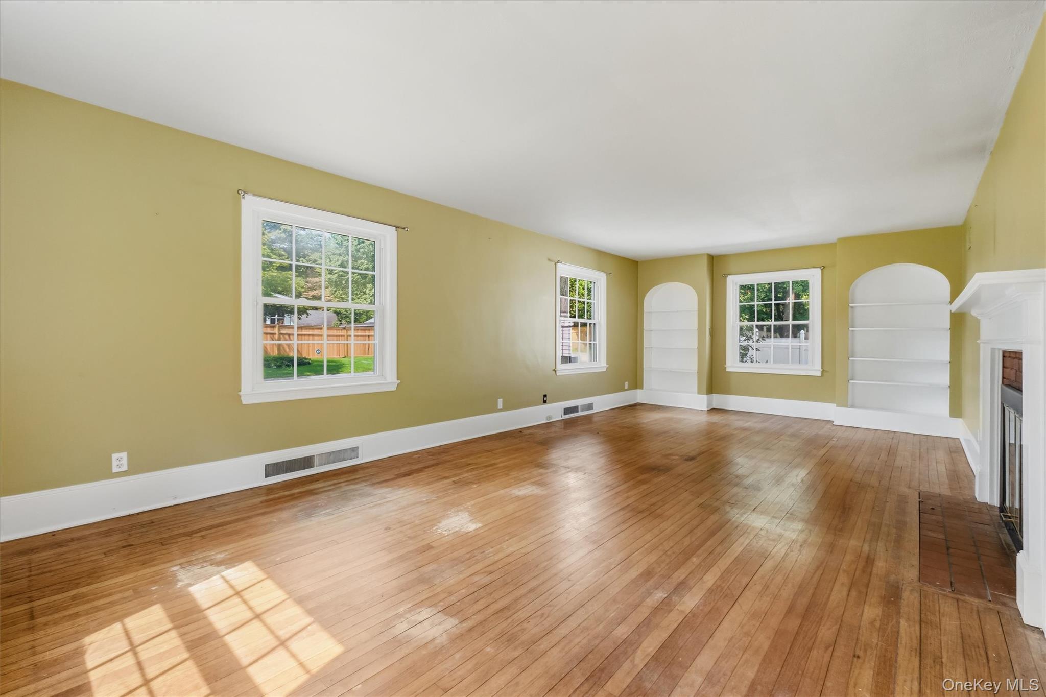 107 E Cedar Street – For Sale photo 10