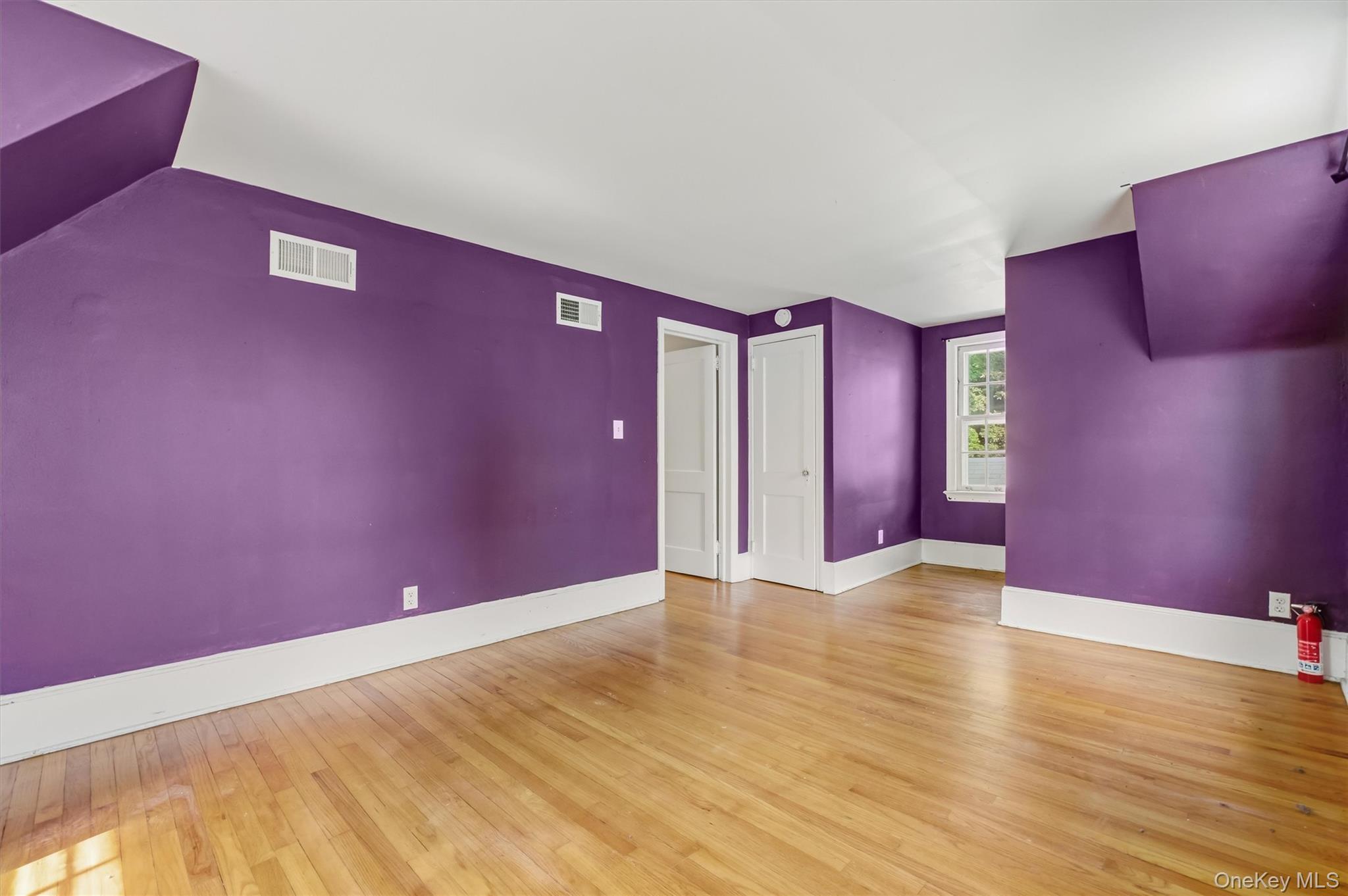 107 E Cedar Street – For Sale photo 35