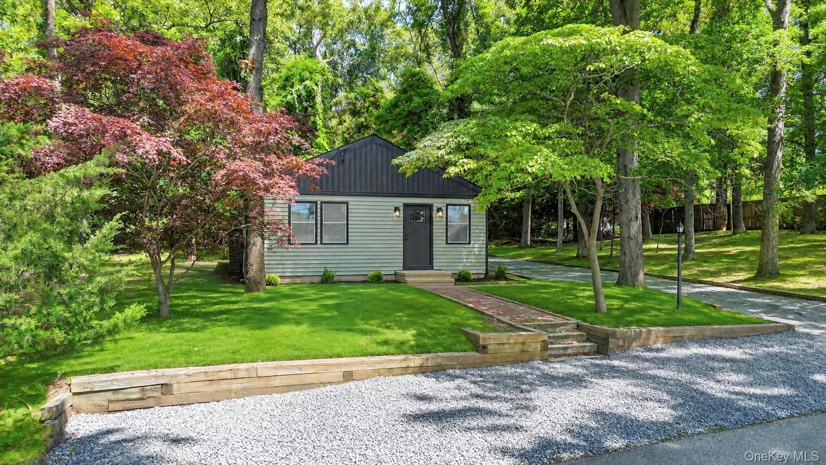 234 Lakeside Trail – For Sale photo 2