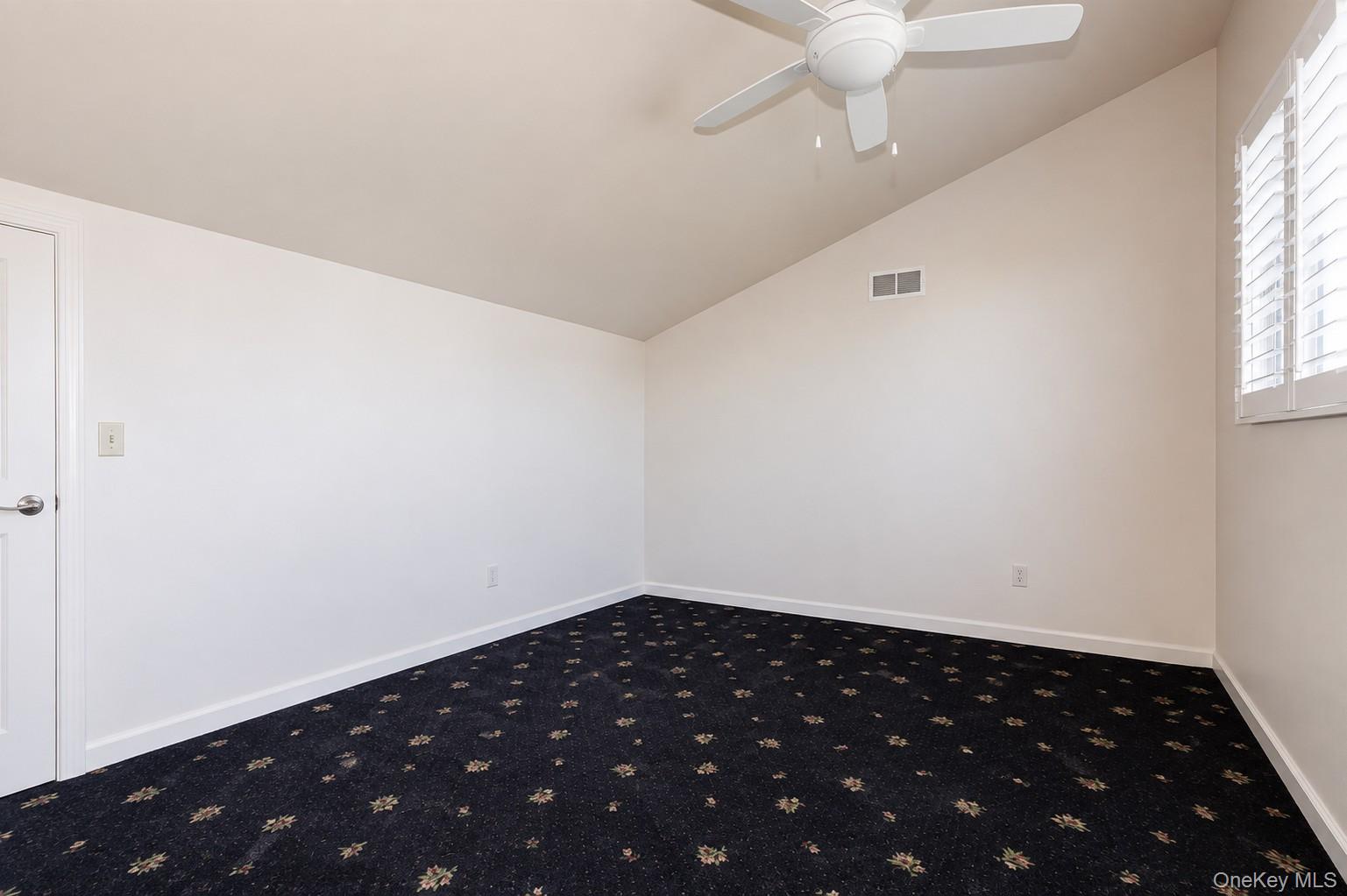 34 Harbour Dr – For Rent photo 16