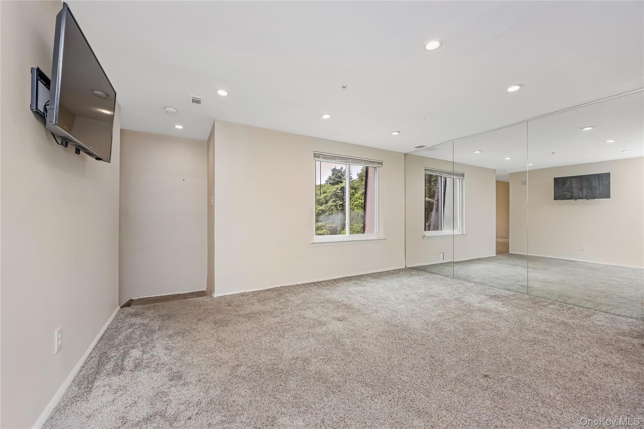 84 Glen Hollow Drive – For Sale photo 6