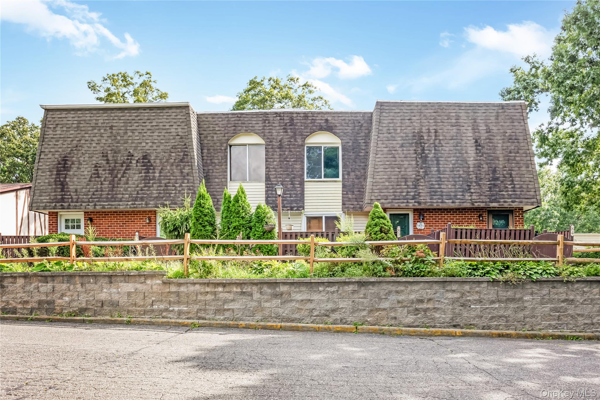84 Glen Hollow Drive – For Sale photo 18