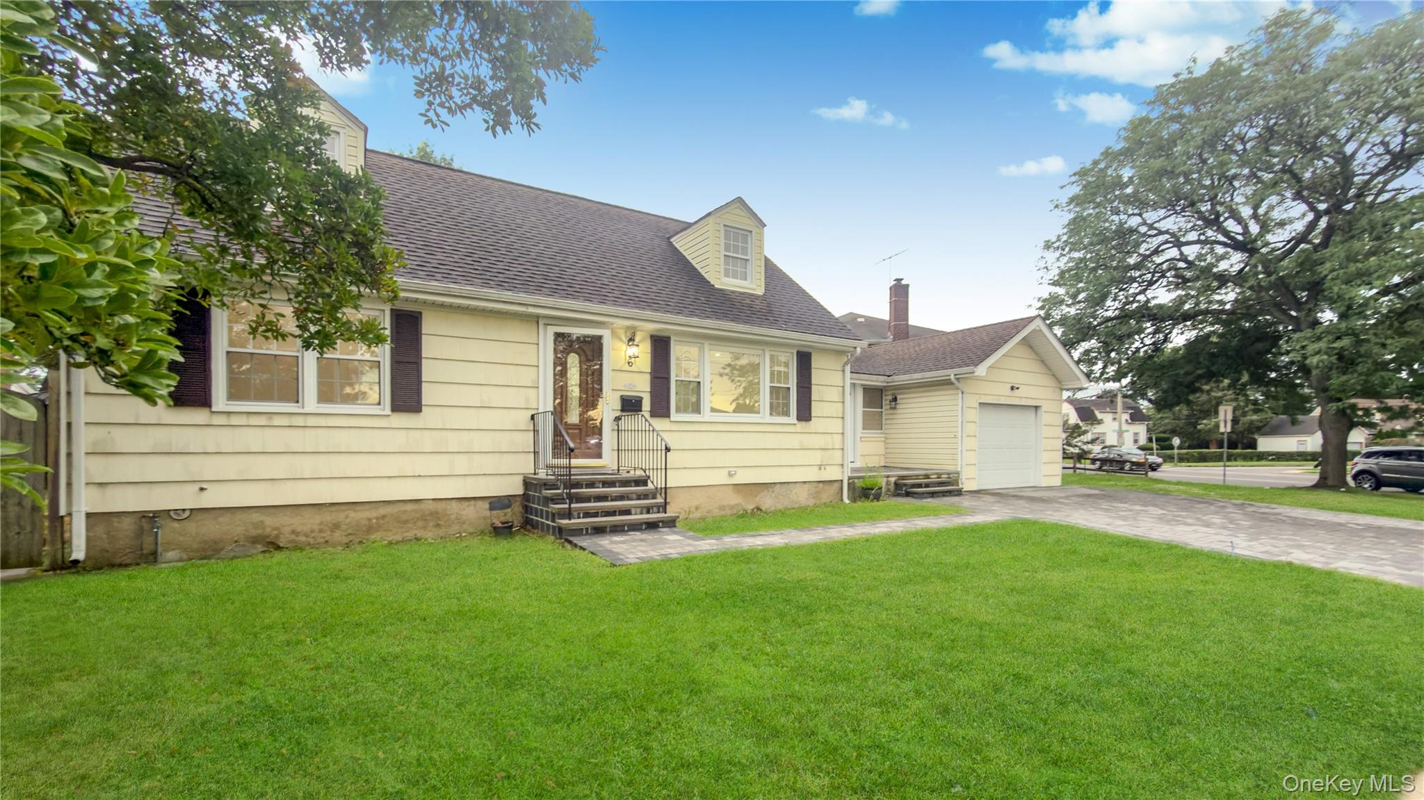 6 Harold Avenue – For Sale photo 3