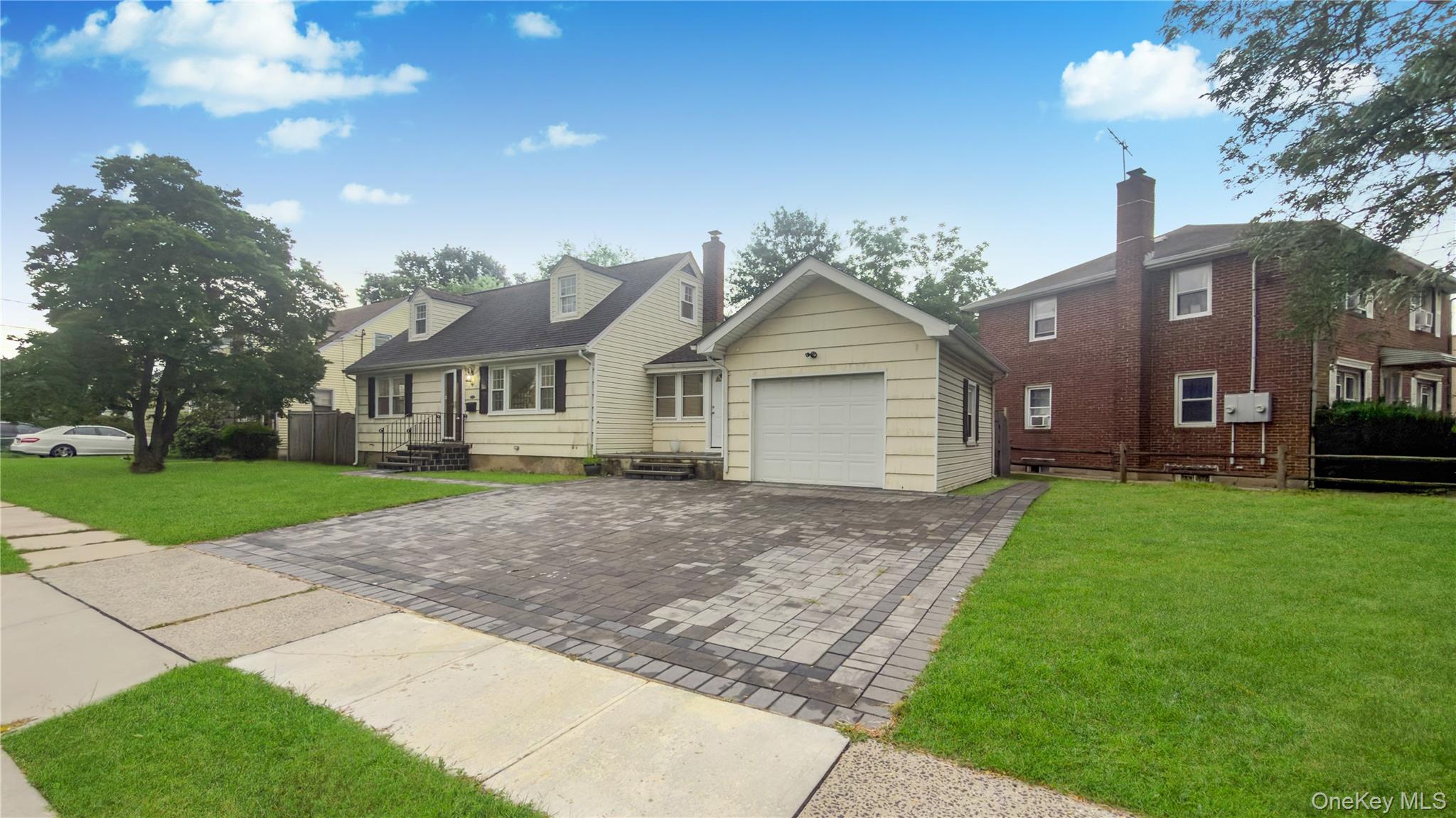 6 Harold Avenue – For Sale photo 2