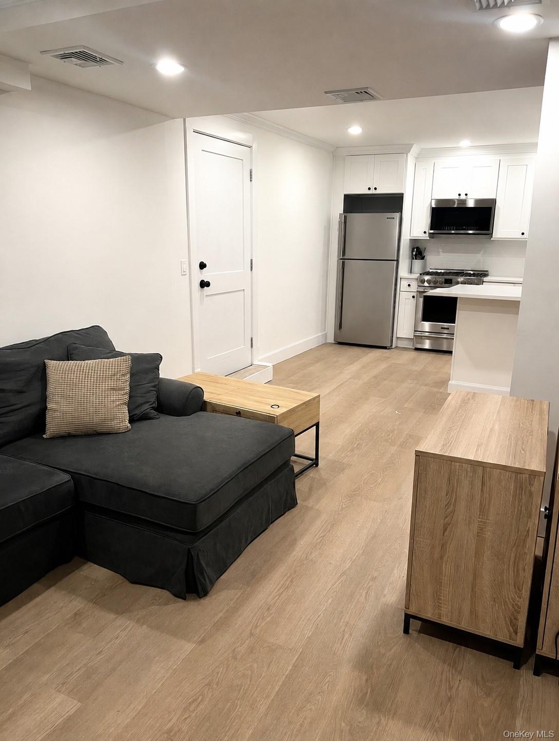126 E Main Street, Unit B