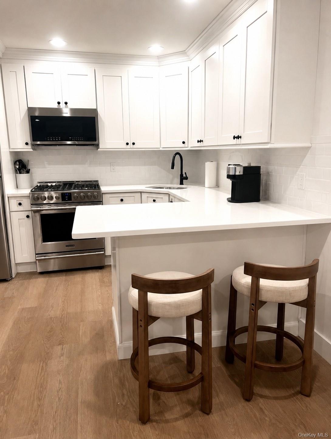 126 E Main Street, Unit B photo 2