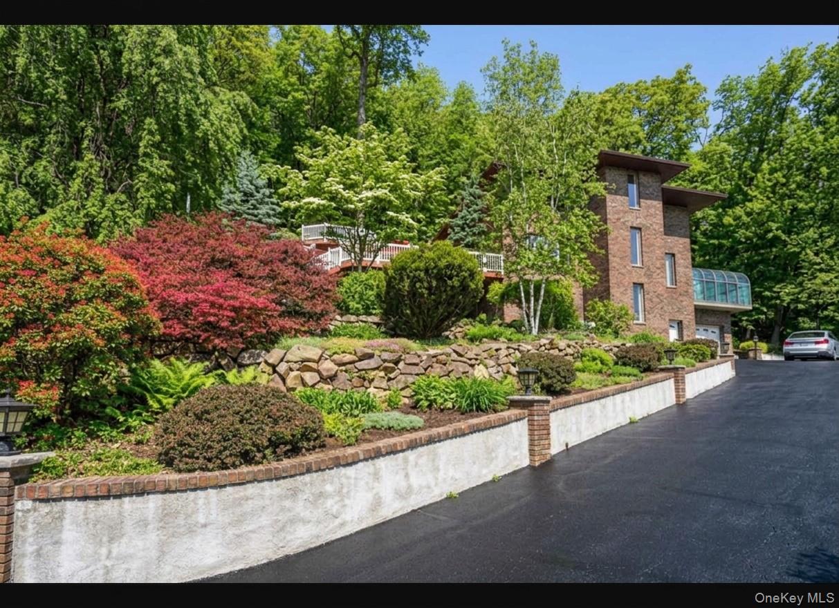 908 Route 9W S – For Sale photo 3