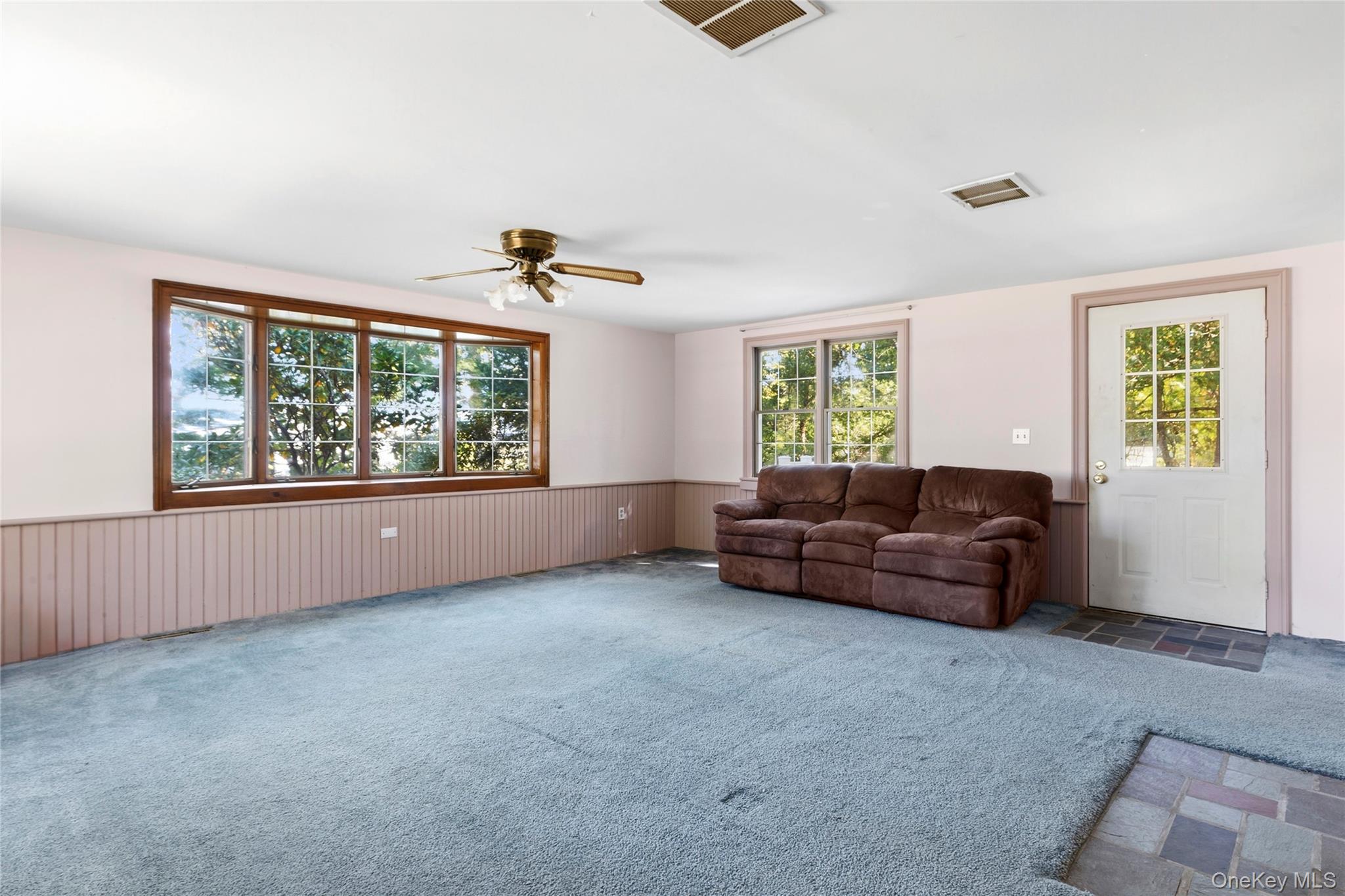 650 Grove Drive – For Sale photo 11