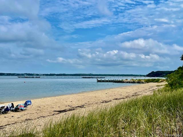 650 Grove Drive – For Sale photo 5