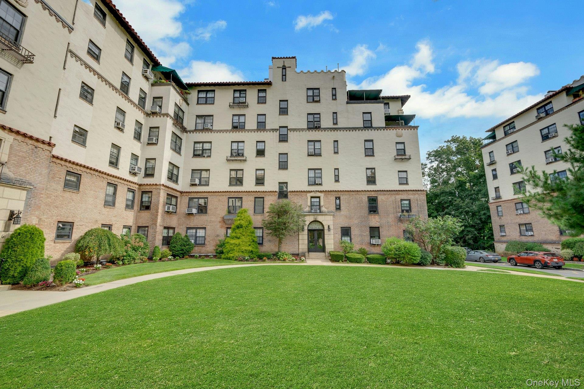 1273 North Avenue, Unit 3F photo 4