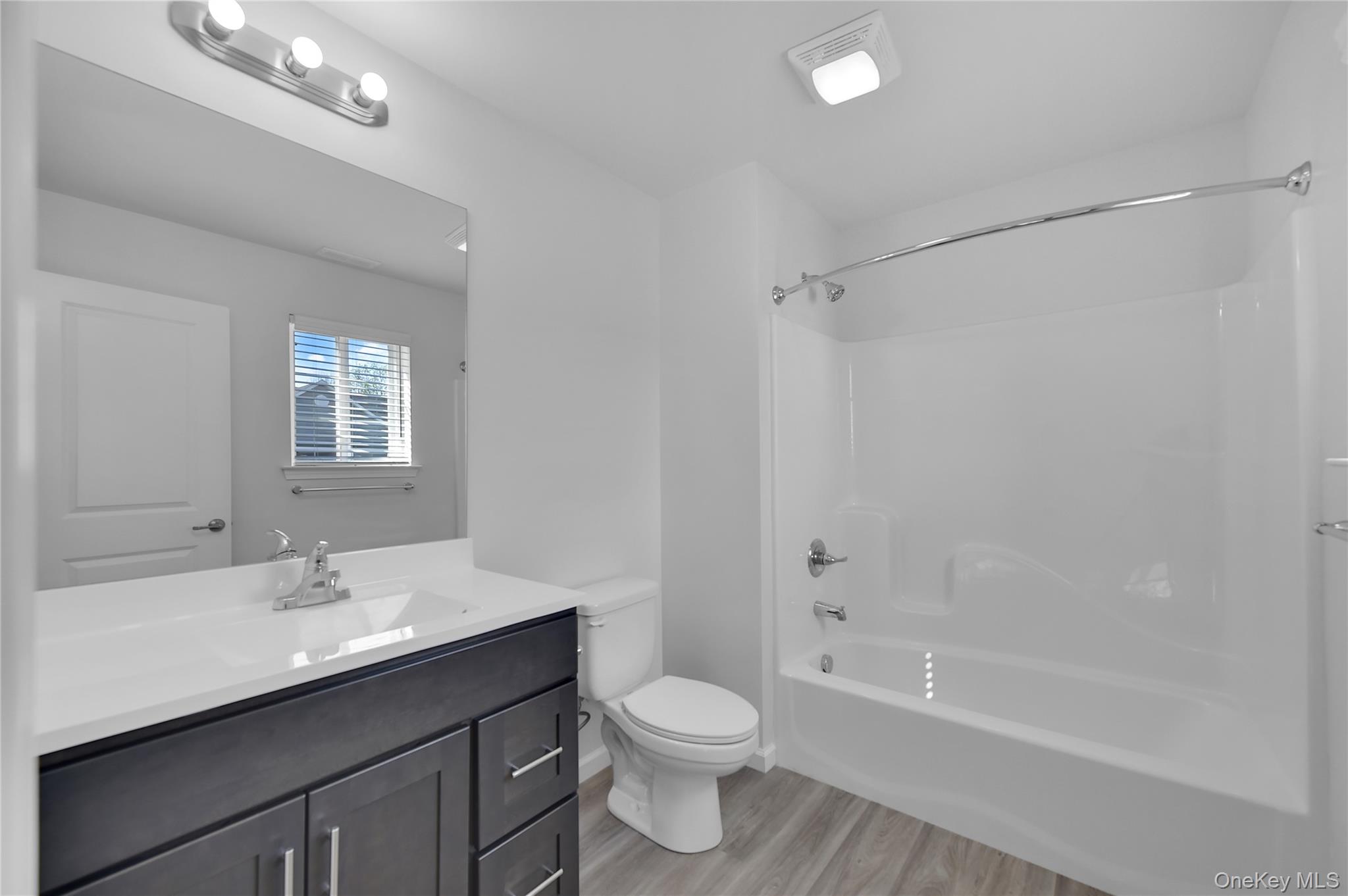 206 Golf Links Road, Unit 324 photo 5