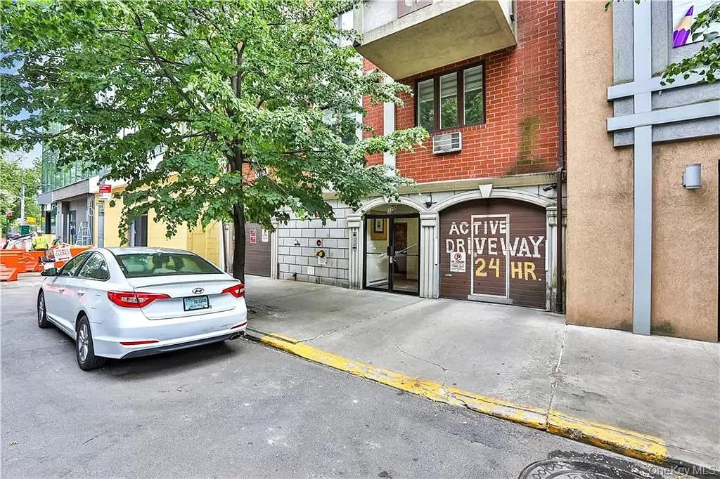 3368 Shore Parkway, Unit 2B photo 18