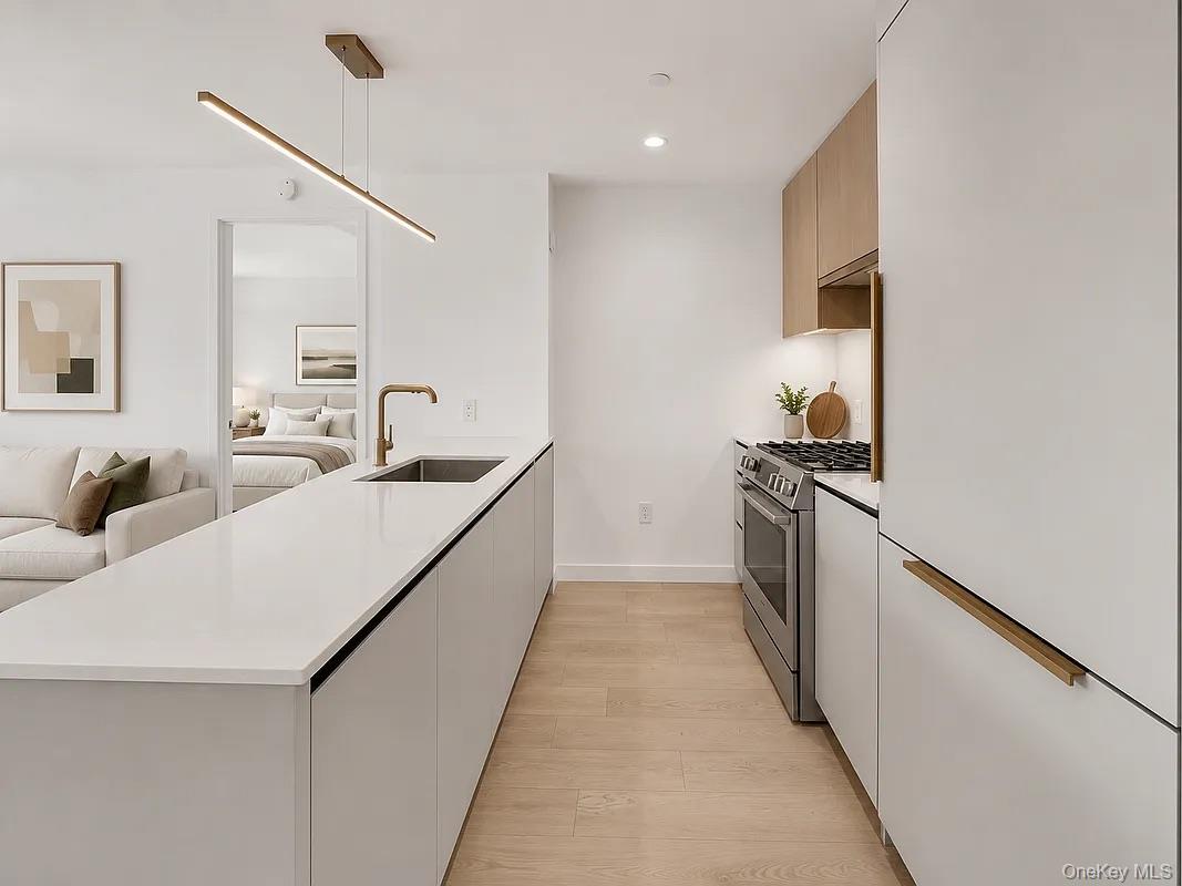 3 Court Square – For Sale photo 2