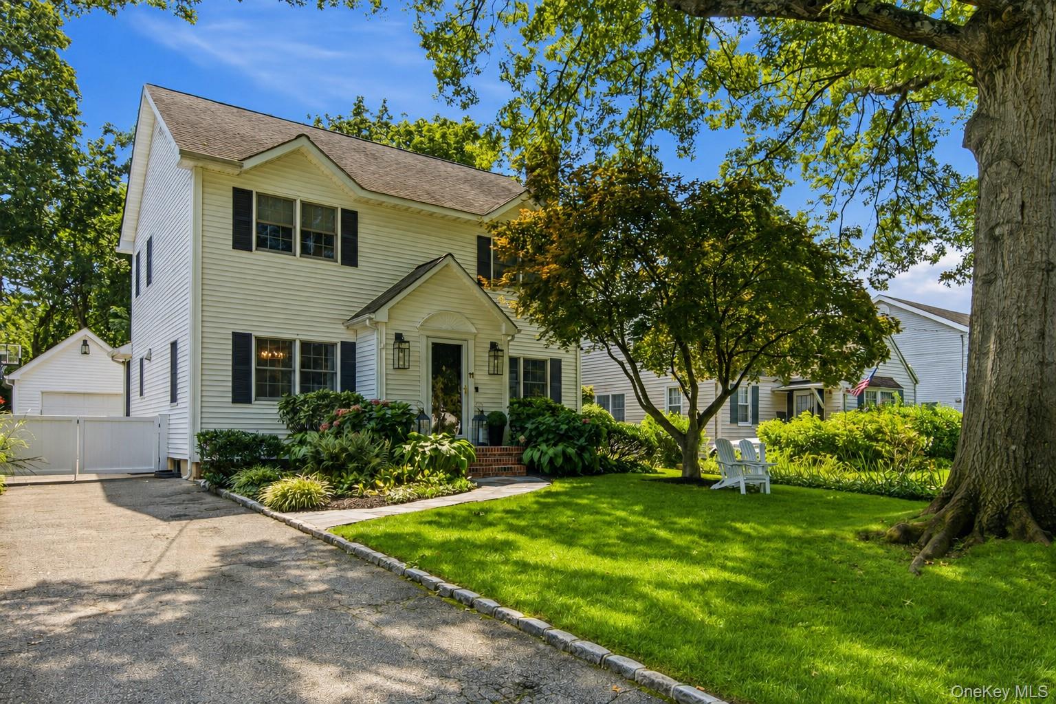 11 Bayside Avenue – For Sale