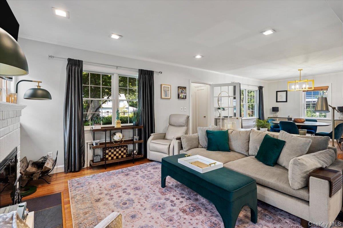 11 Bayside Avenue – For Sale photo 2