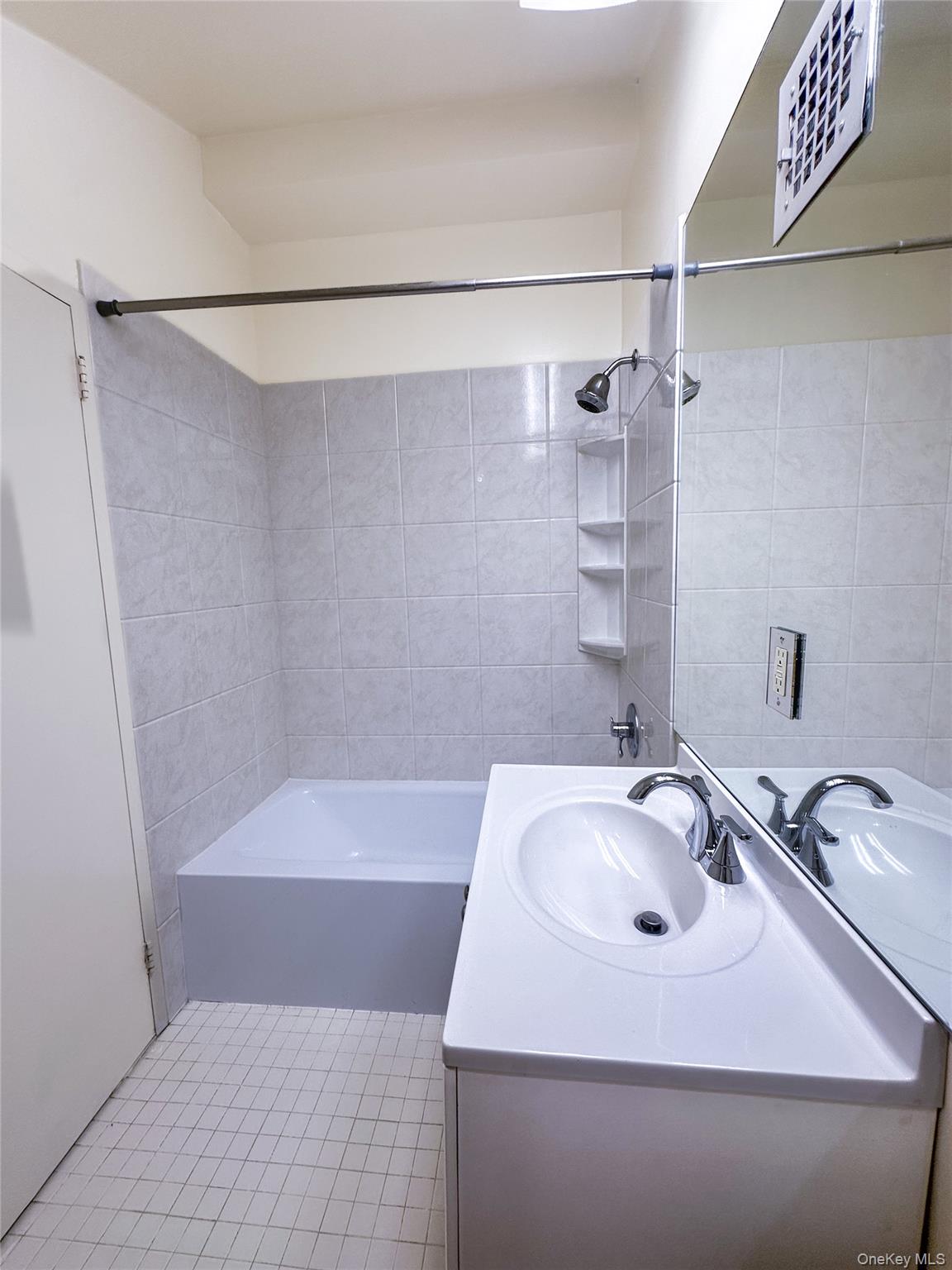 4413 Villa At The – For Sale photo 19
