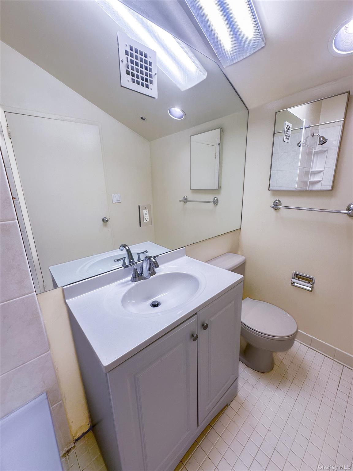 4413 Villa At The – For Sale photo 20