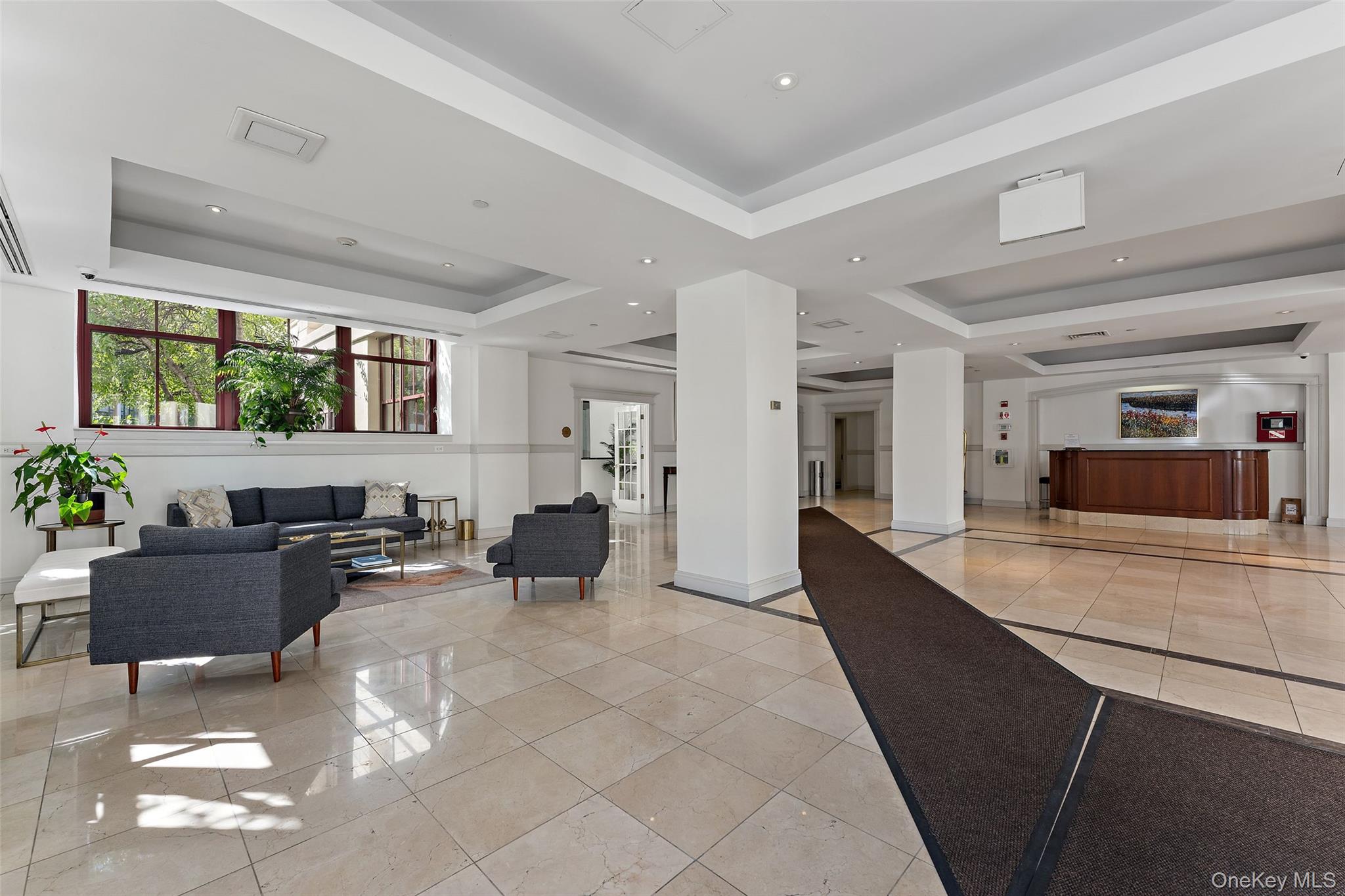 1 Scarsdale Road, Unit 403 photo 17