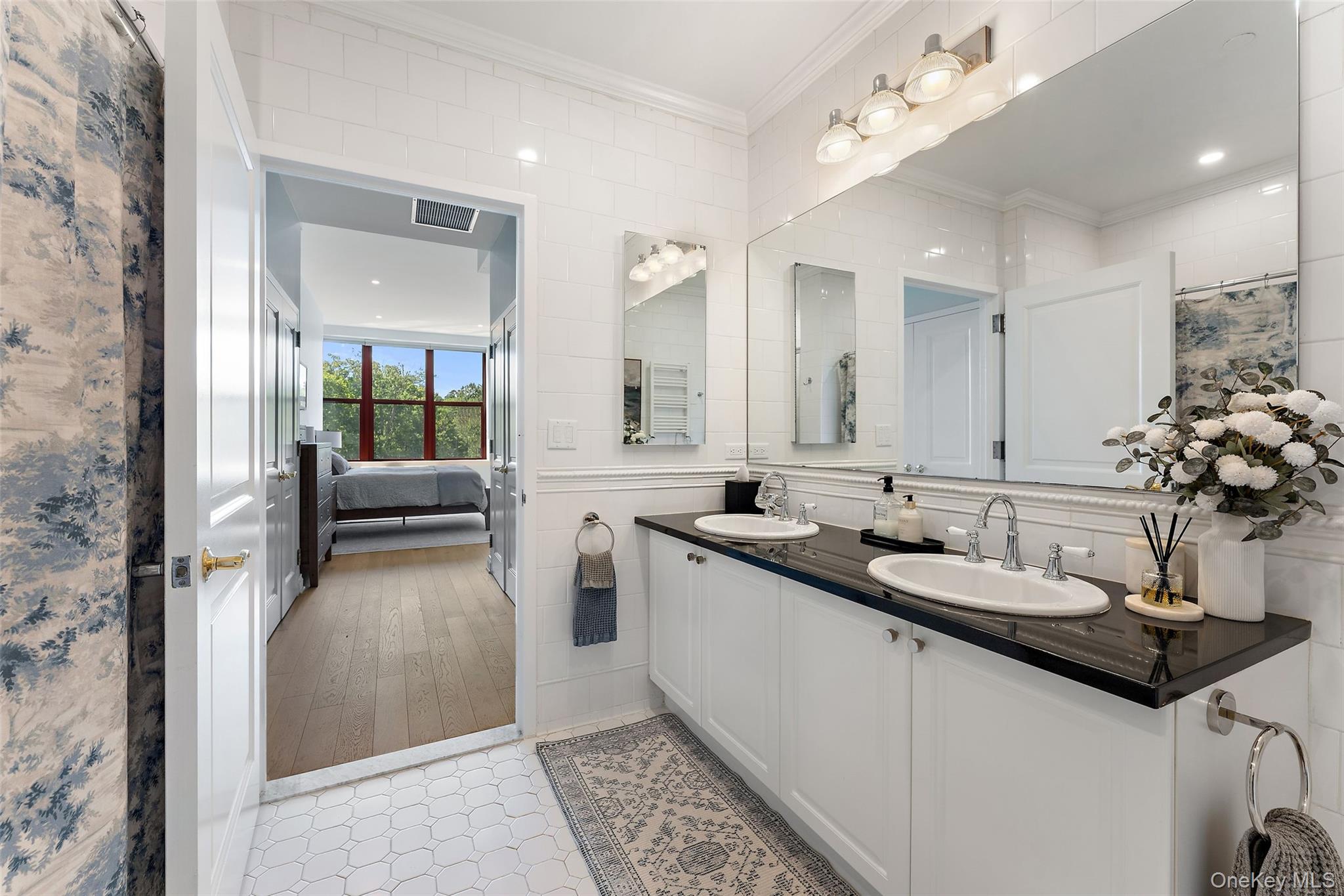 1 Scarsdale Road, Unit 403 photo 14