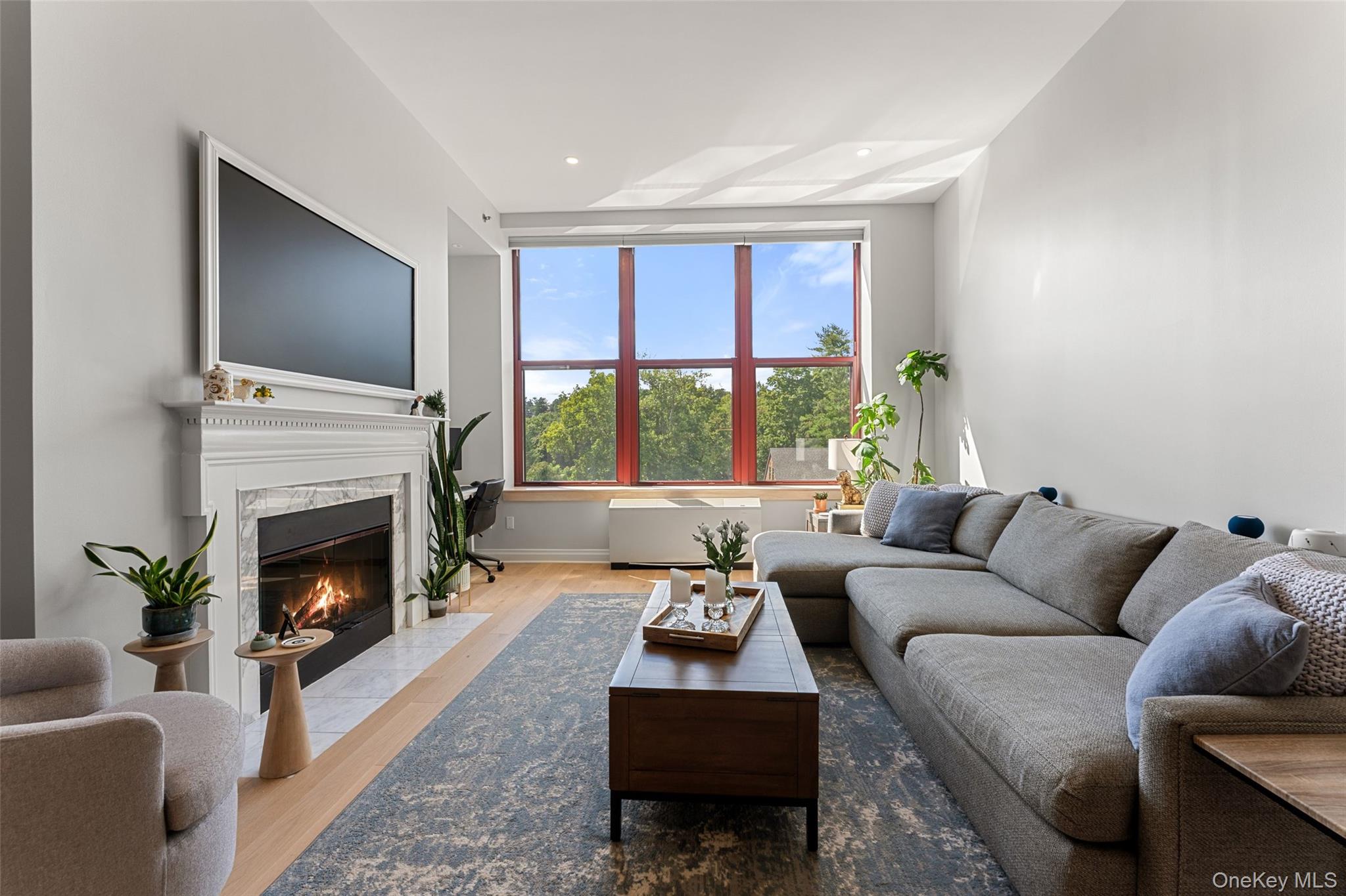 1 Scarsdale Road, Unit 403 photo 7