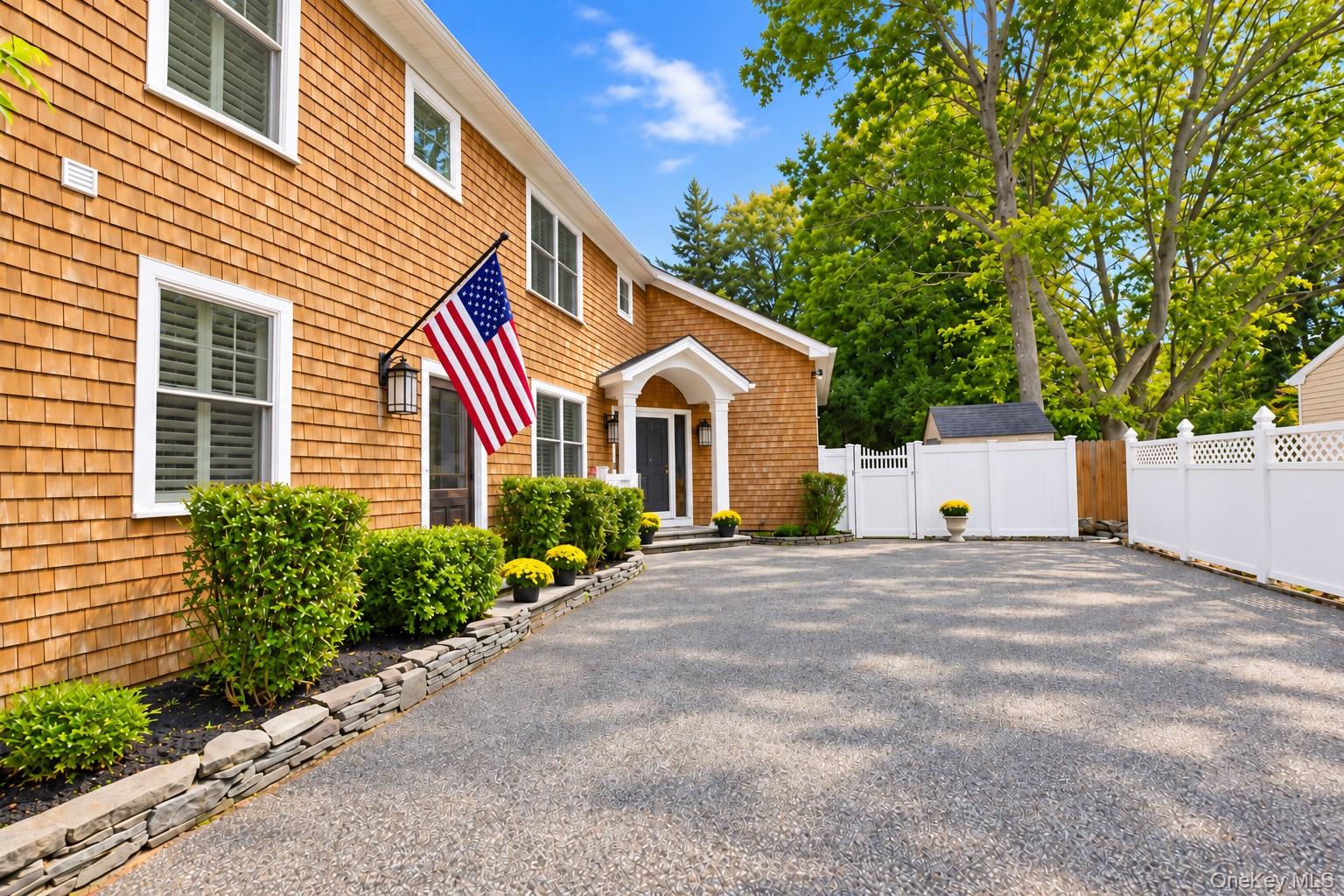 100 Edgewood Avenue – For Sale photo 2