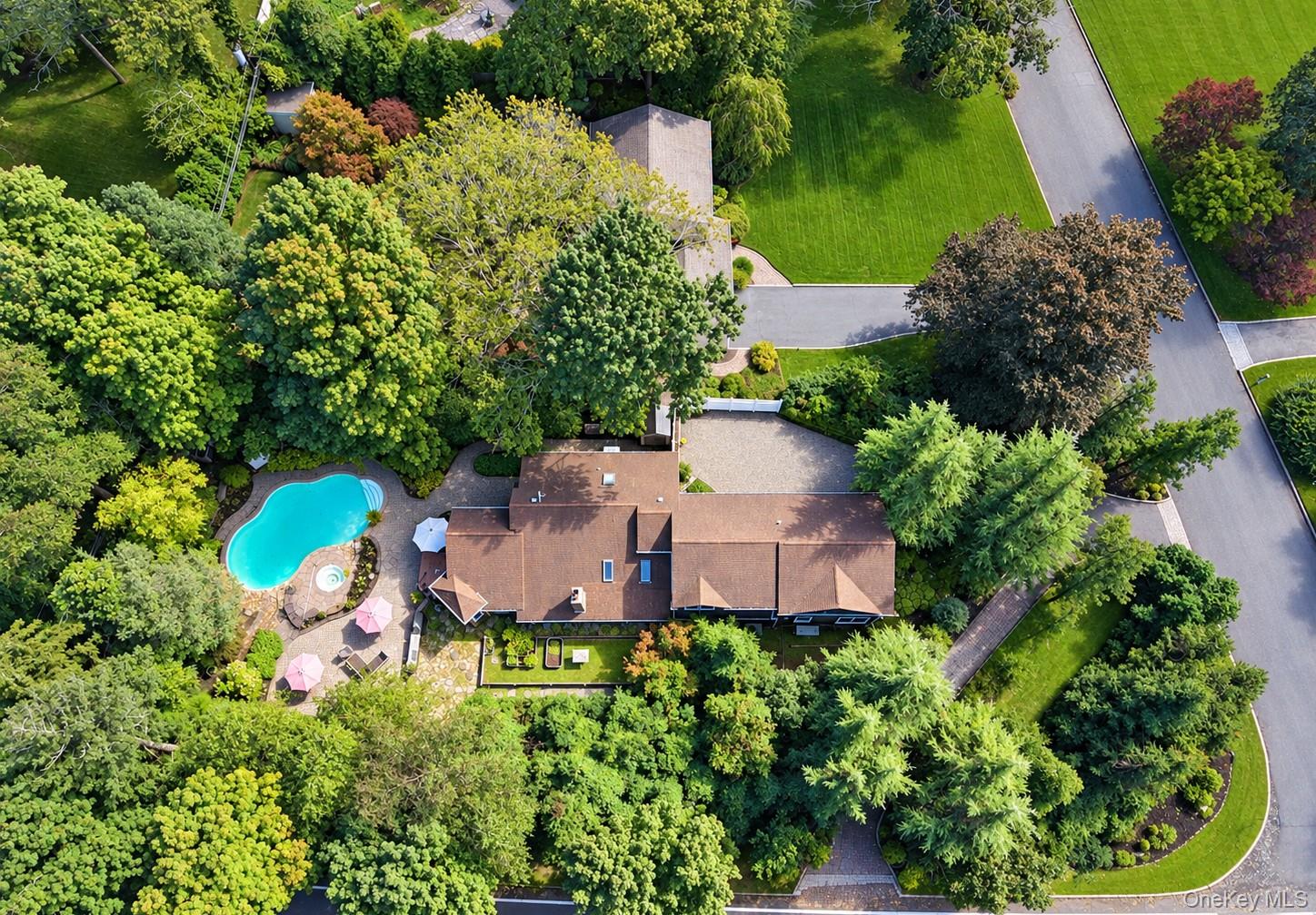 100 Edgewood Avenue – For Sale