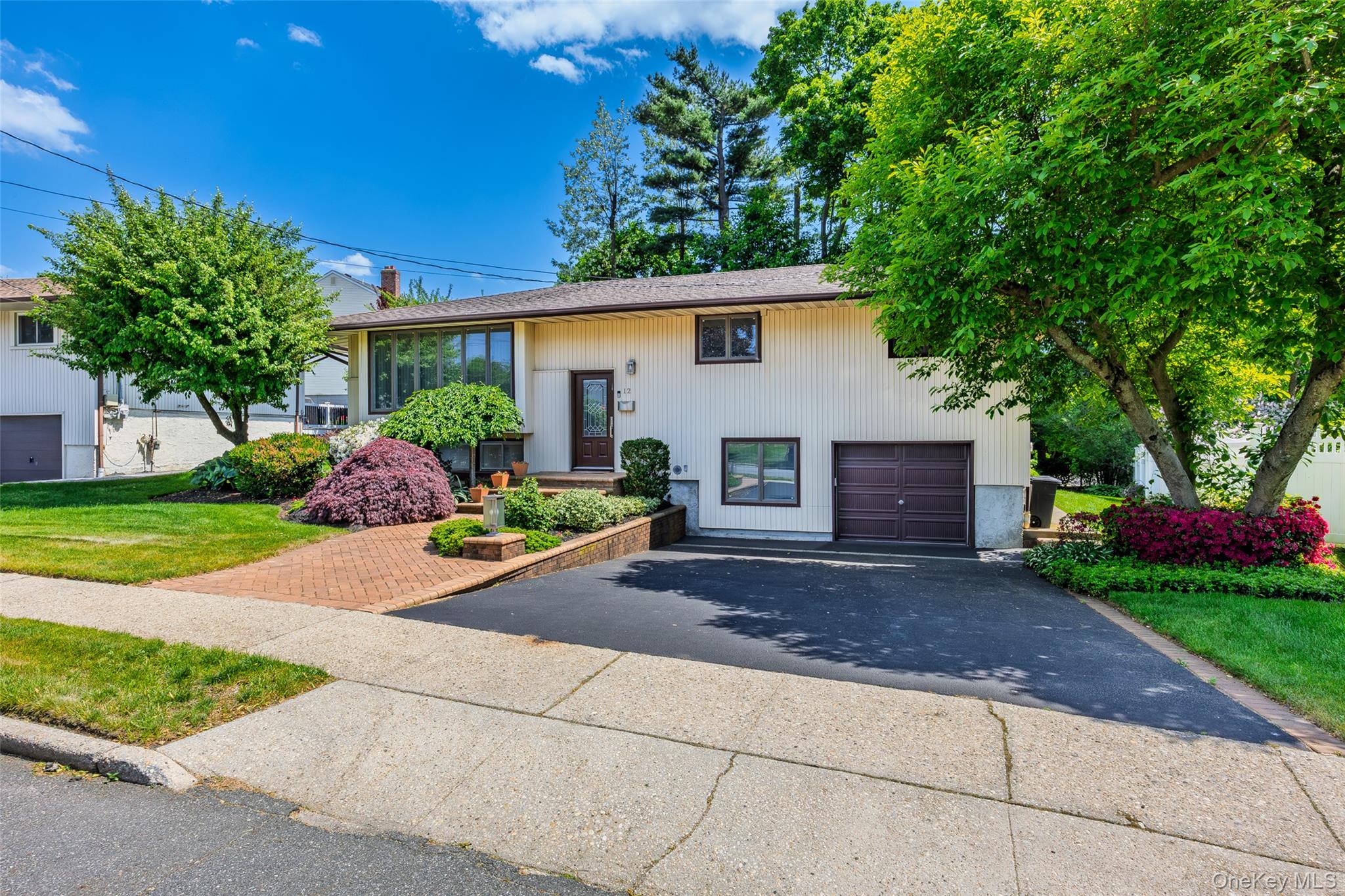 12 Jano Place – For Sale photo 2