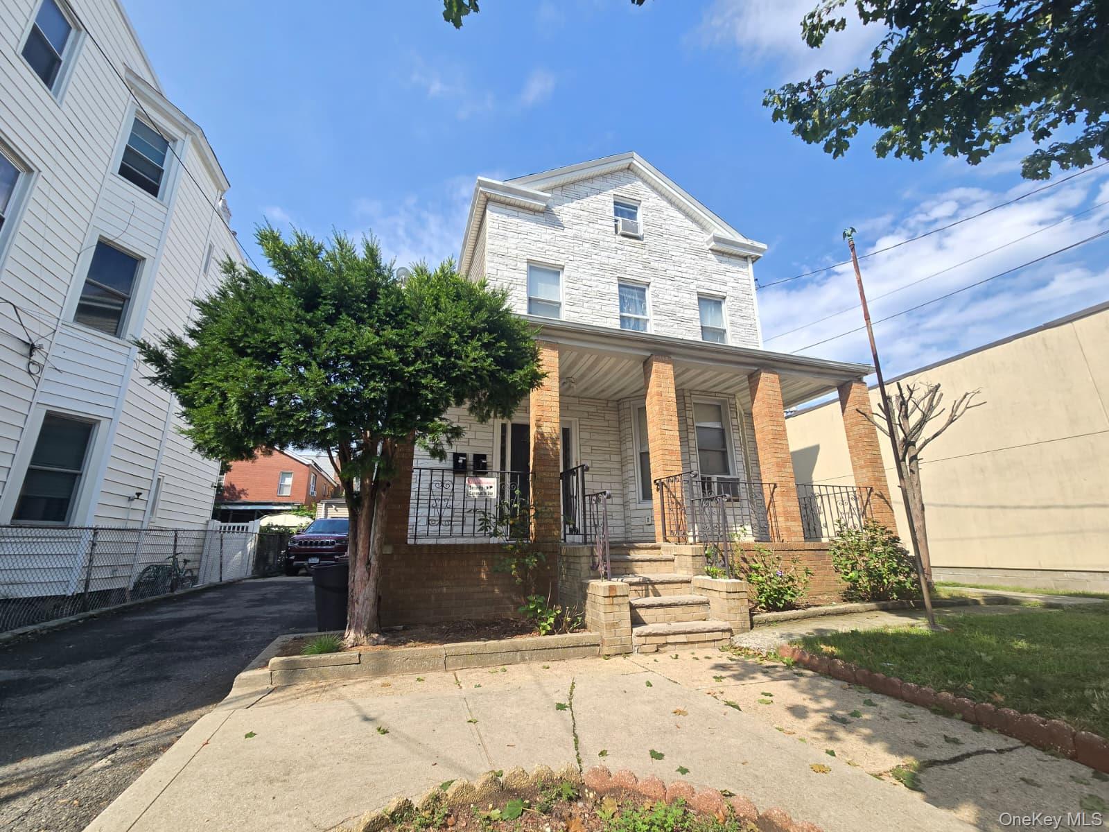 9734 86th Street – For Sale