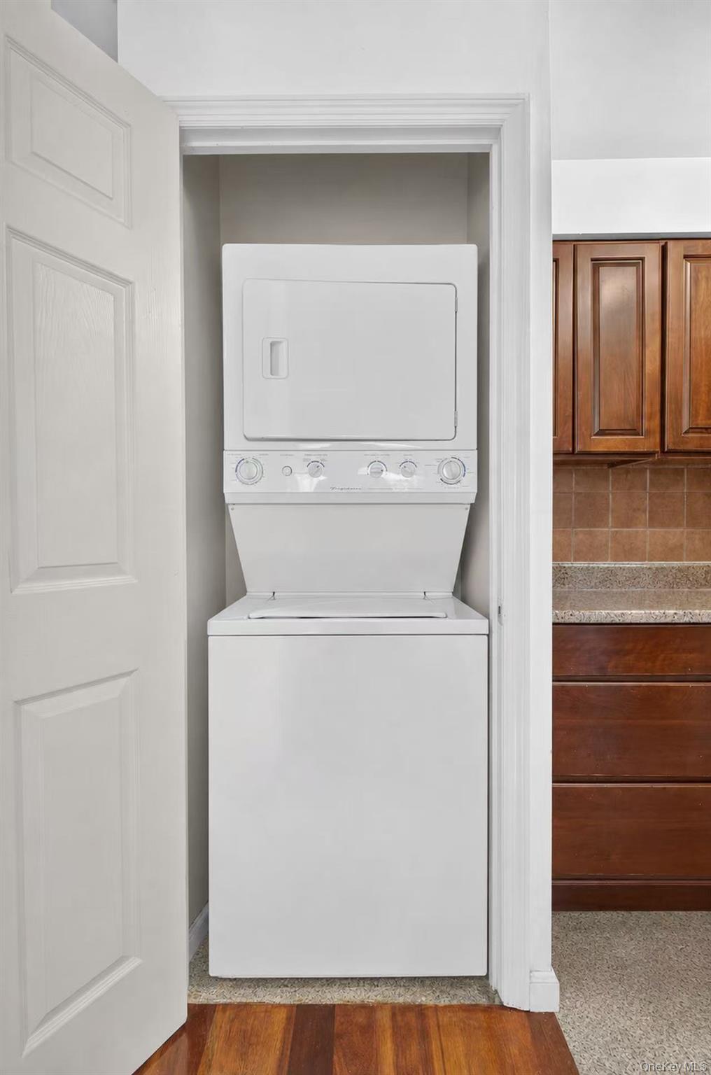 10005 37th Avenue, Unit 1B photo 14