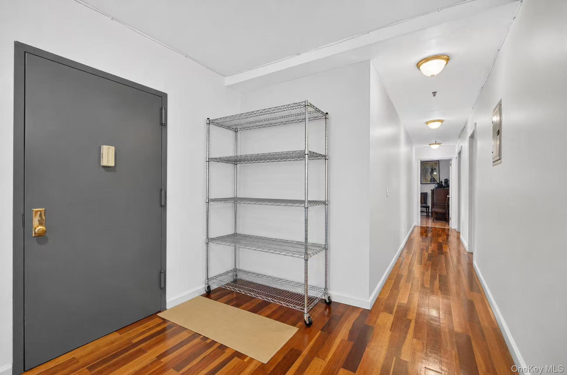 10005 37th Avenue, Unit 1B photo 3