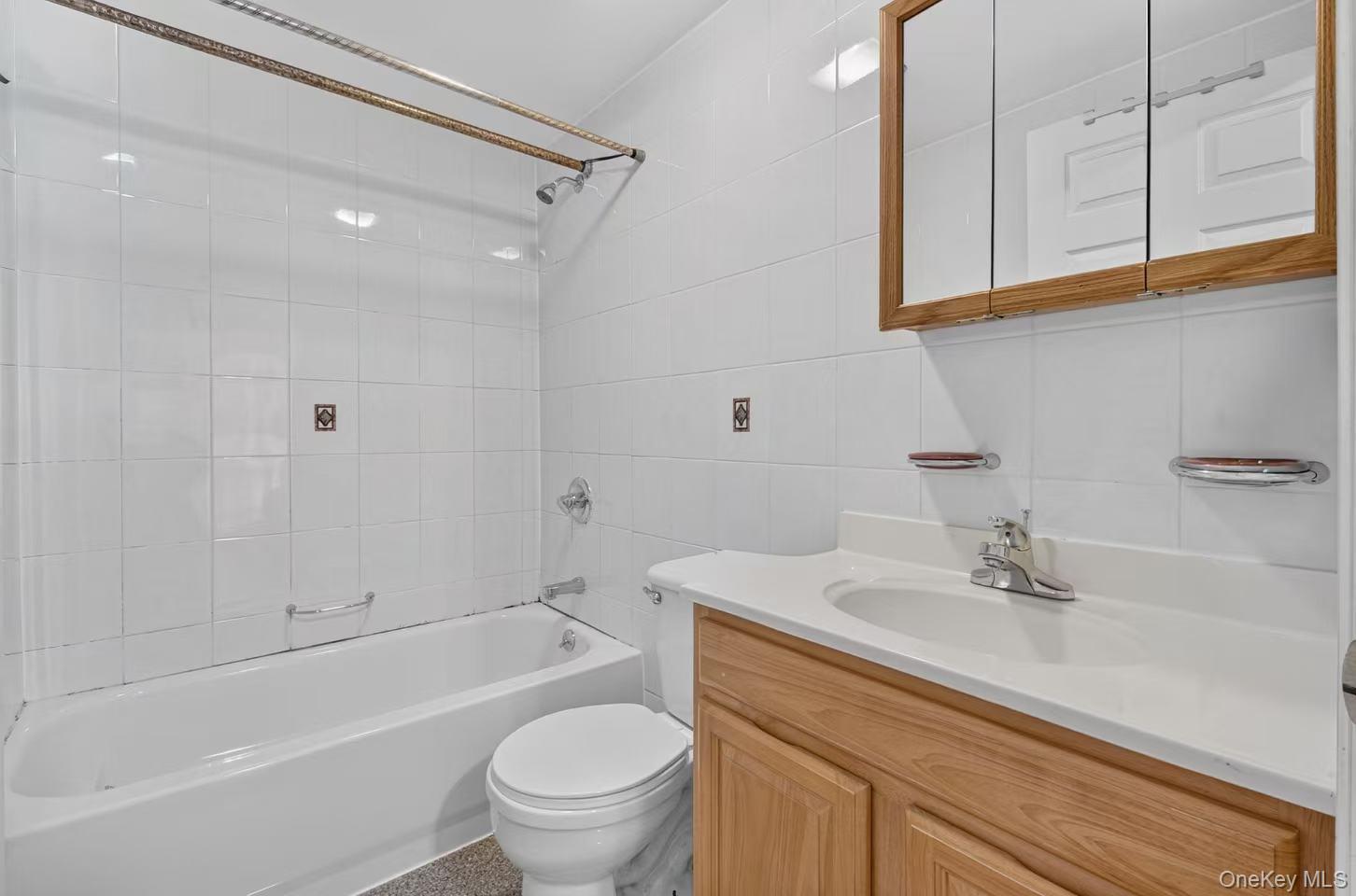10005 37th Avenue, Unit 1B photo 10