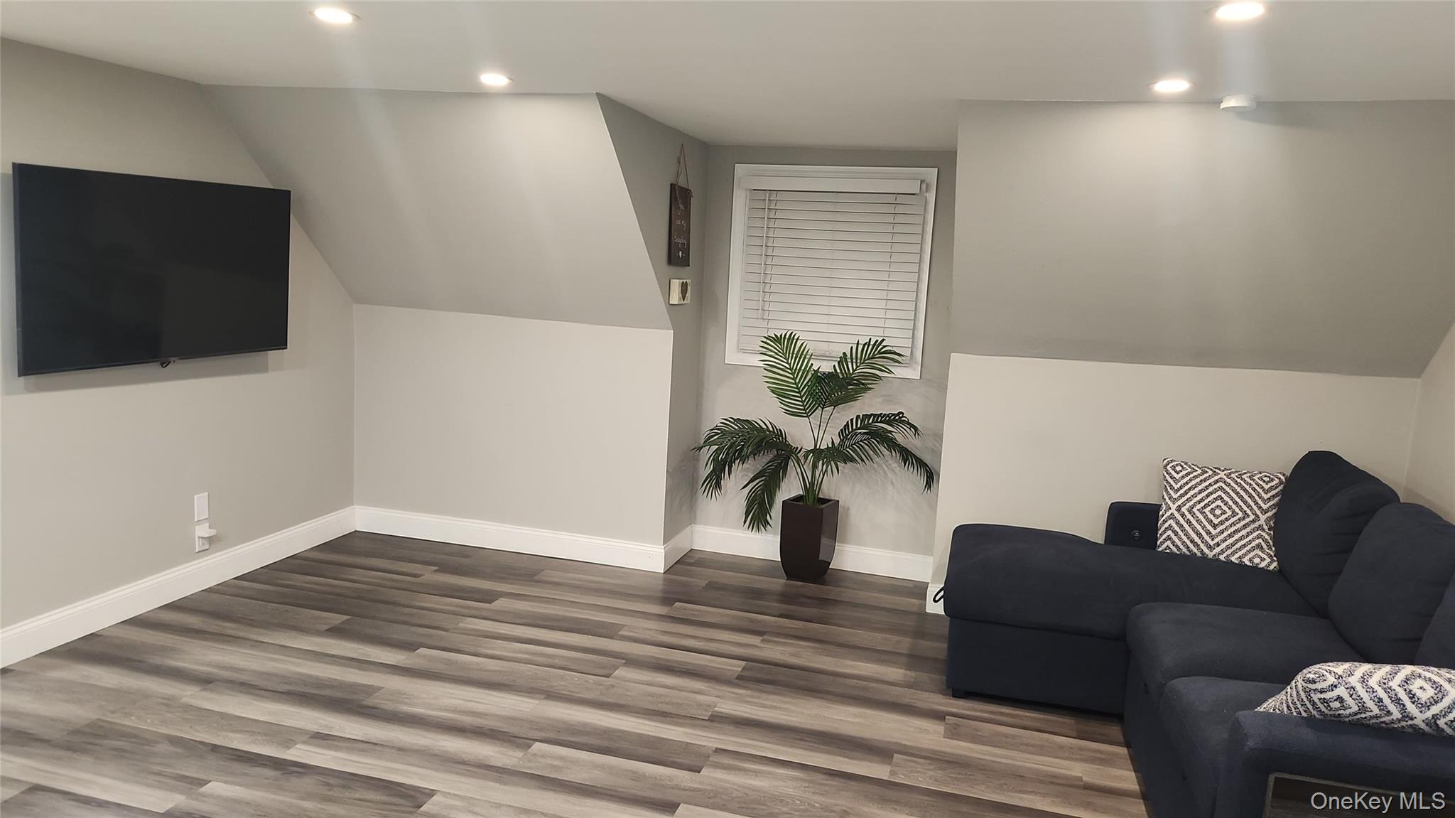 1530 Herzel Boulevard – For Rent photo 2