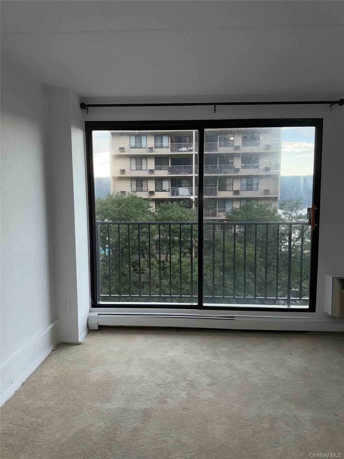 1116 Warburton Avenue, Unit 2G photo 5
