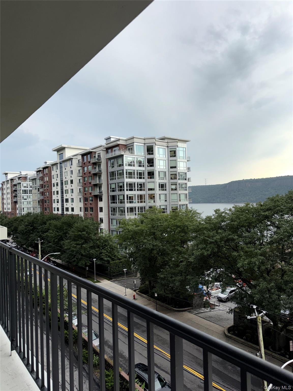 1116 Warburton Avenue, Unit 2G photo 18