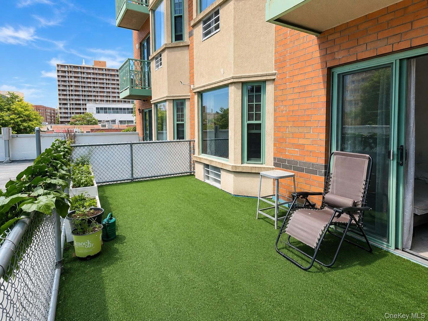 134-43 Maple Avenue, Unit 2B photo 4