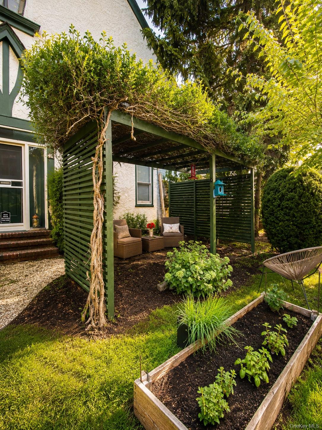 119 Franklin Avenue – For Sale photo 2