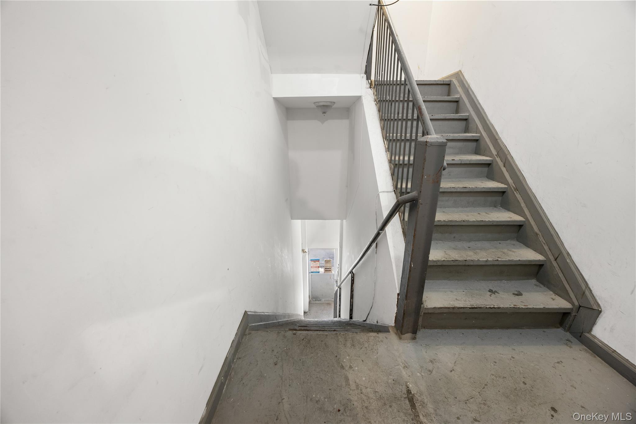 131-44 40 Road – For Sale photo 9